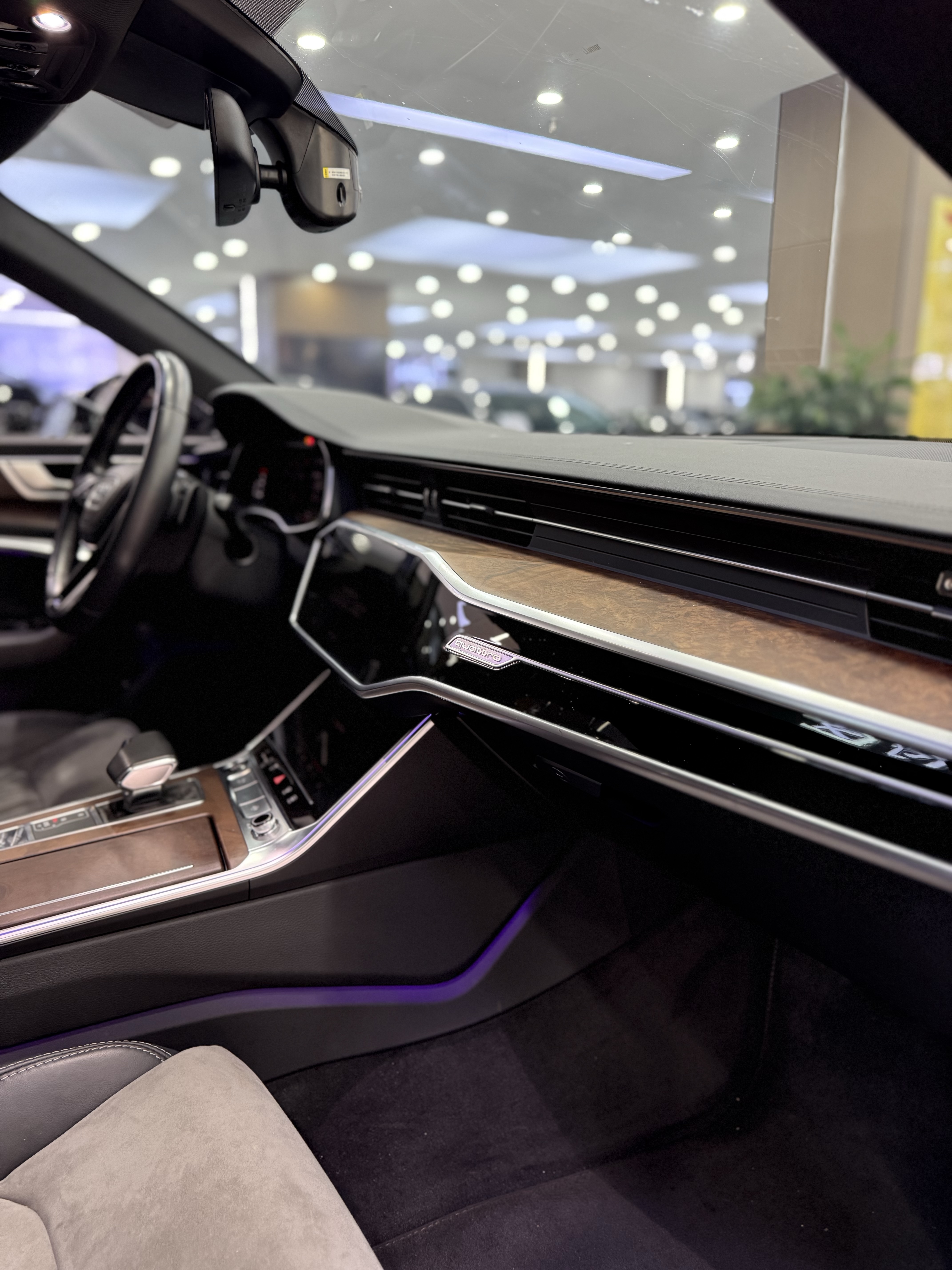 Audi A6L 2022 car image #8