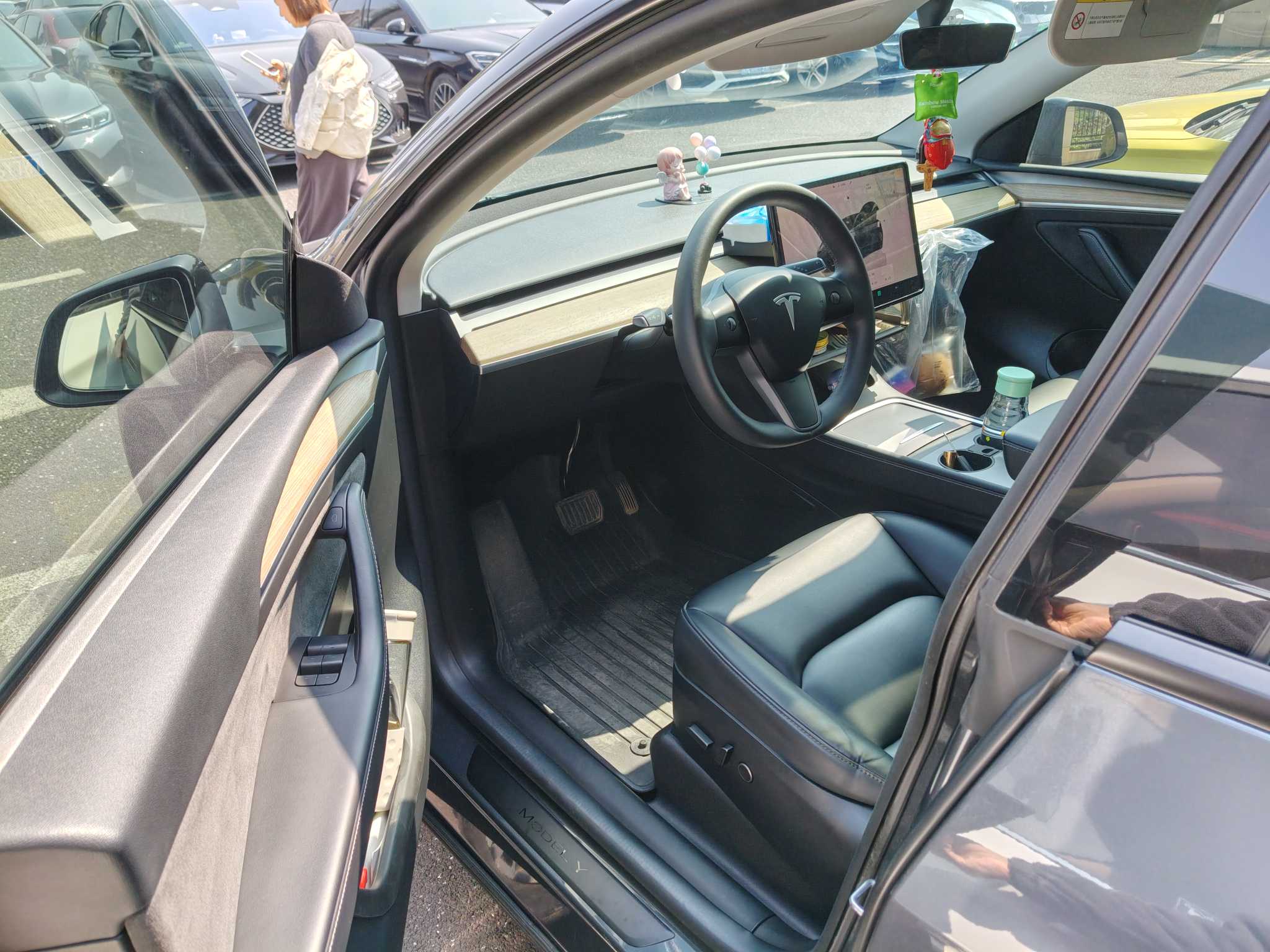 特斯拉 Model Y 2023 汽车图片 #8