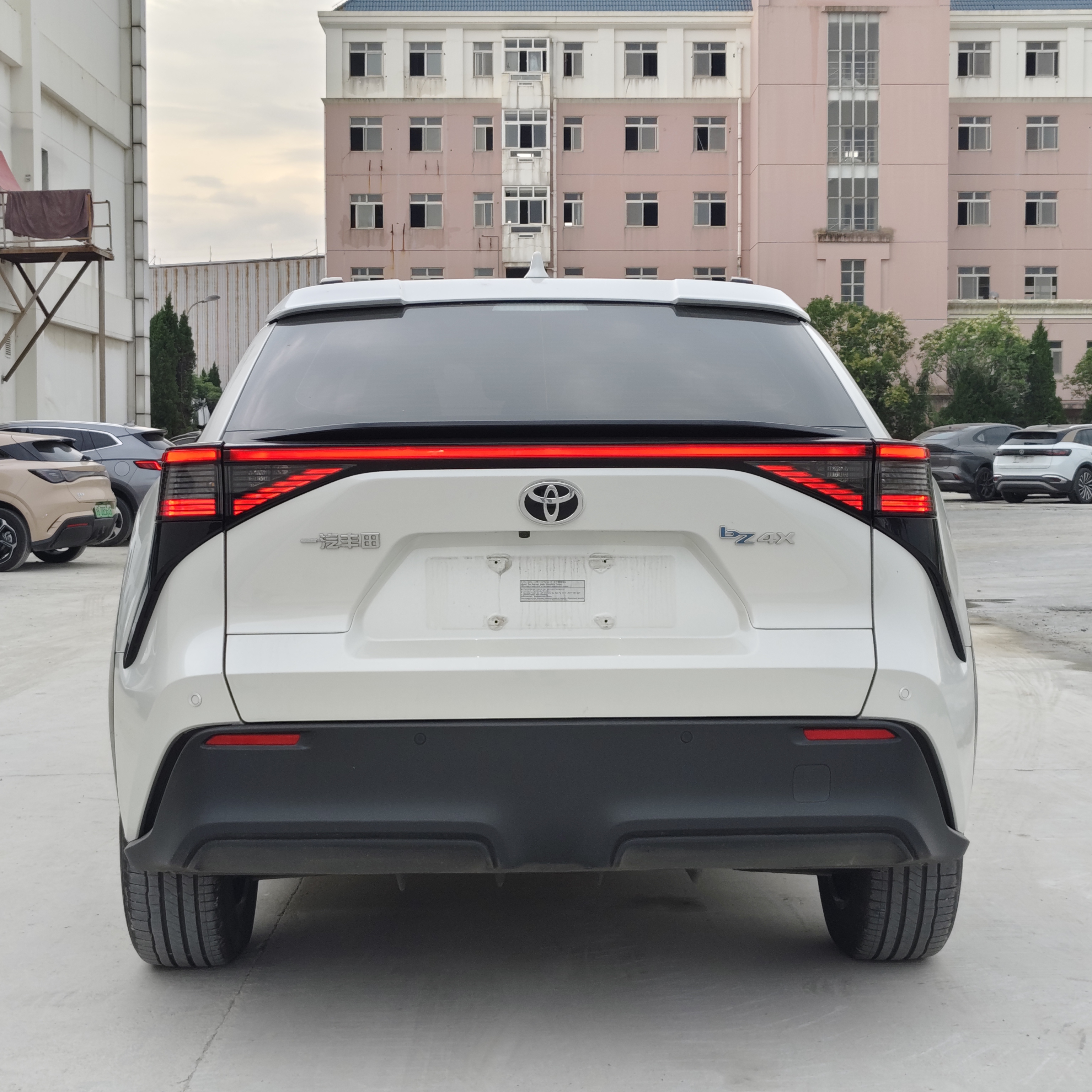 丰田 一汽丰田bZ4X 2023 汽车图片 #8