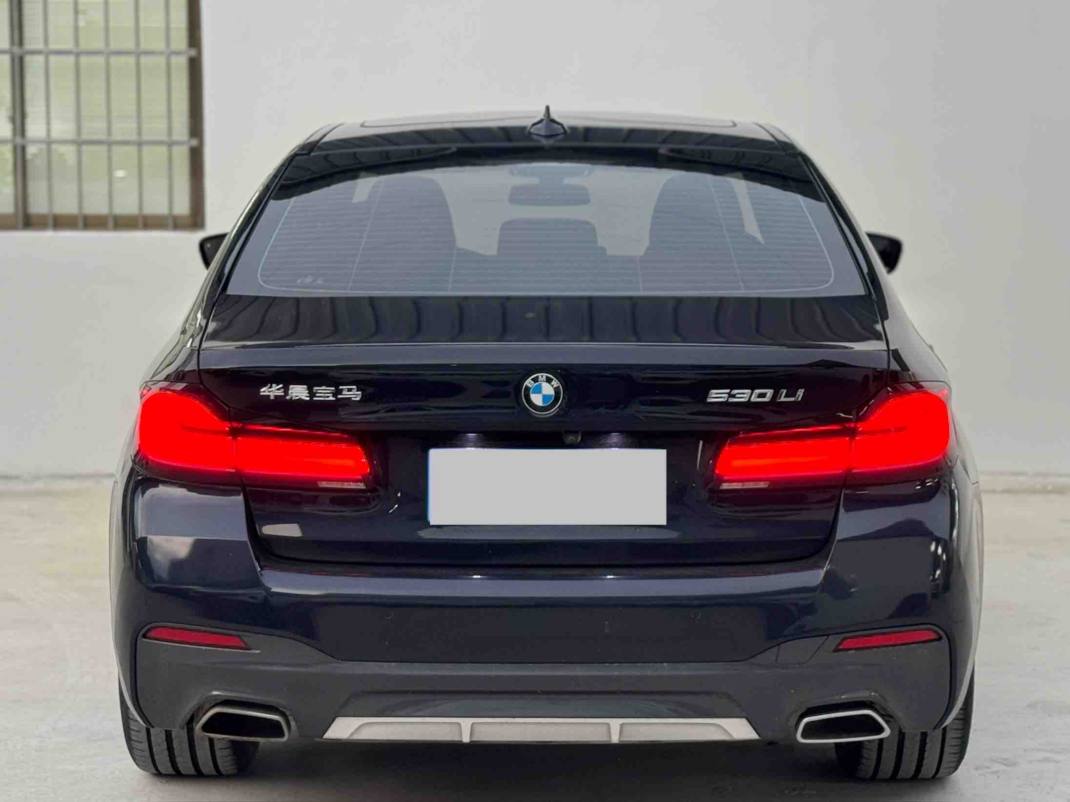 BMW 5 Series 2023 #8 BMW 5 Series 2023 car image #8