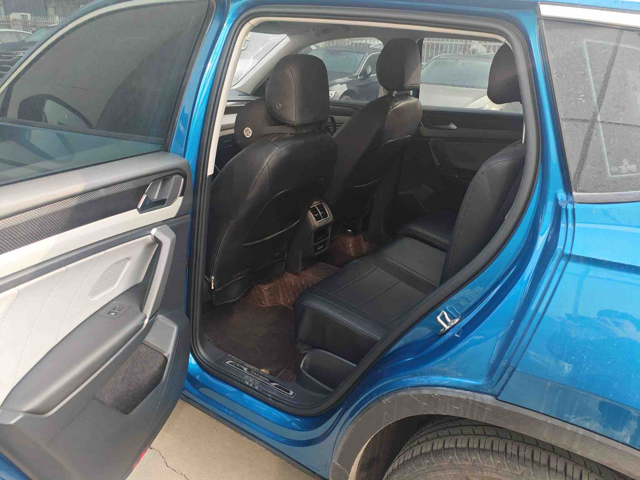 Volkswagen Tayron 2023 immagine di auto #8