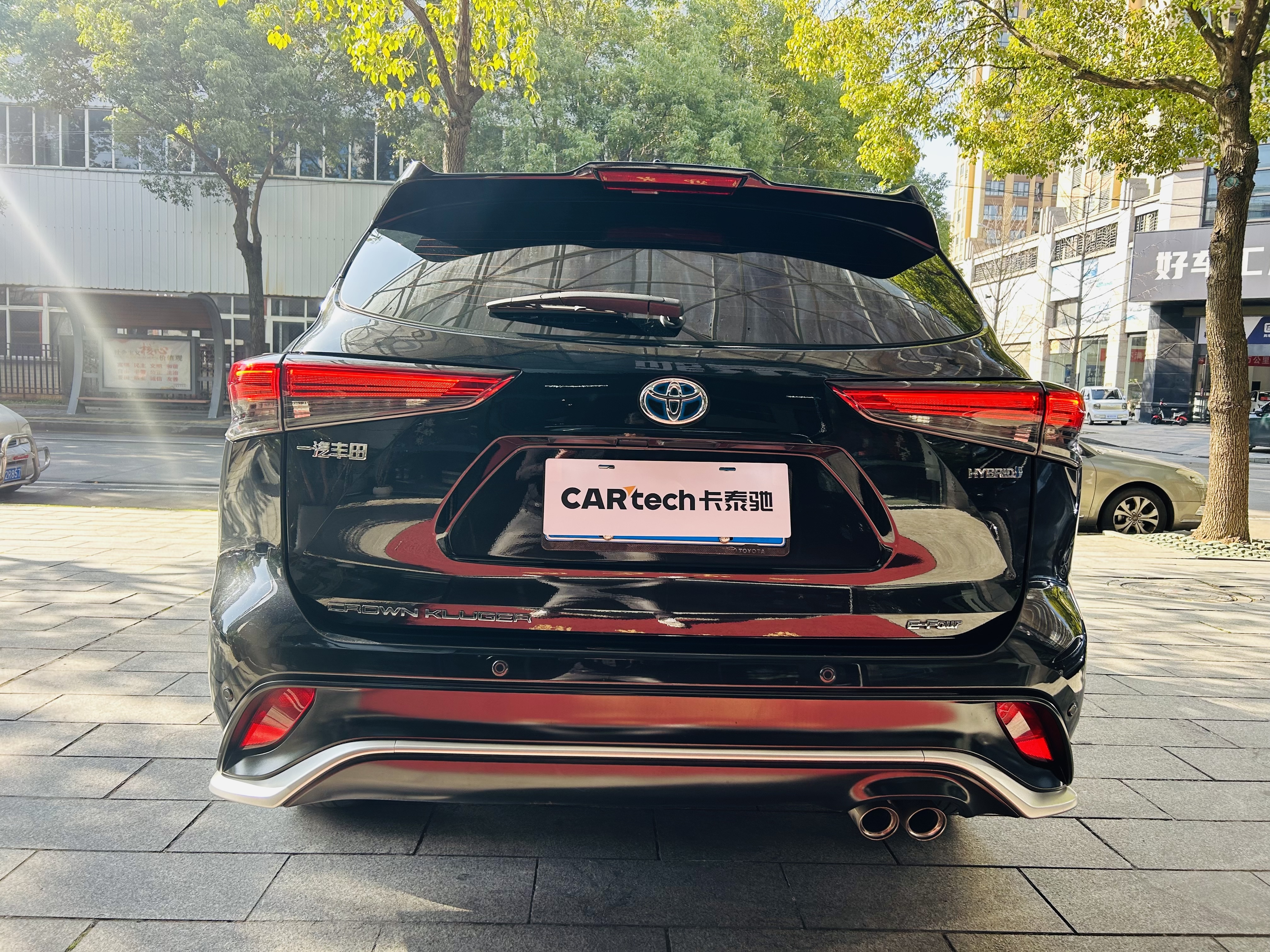 丰田 皇冠陆放 2023 汽车图片 #8