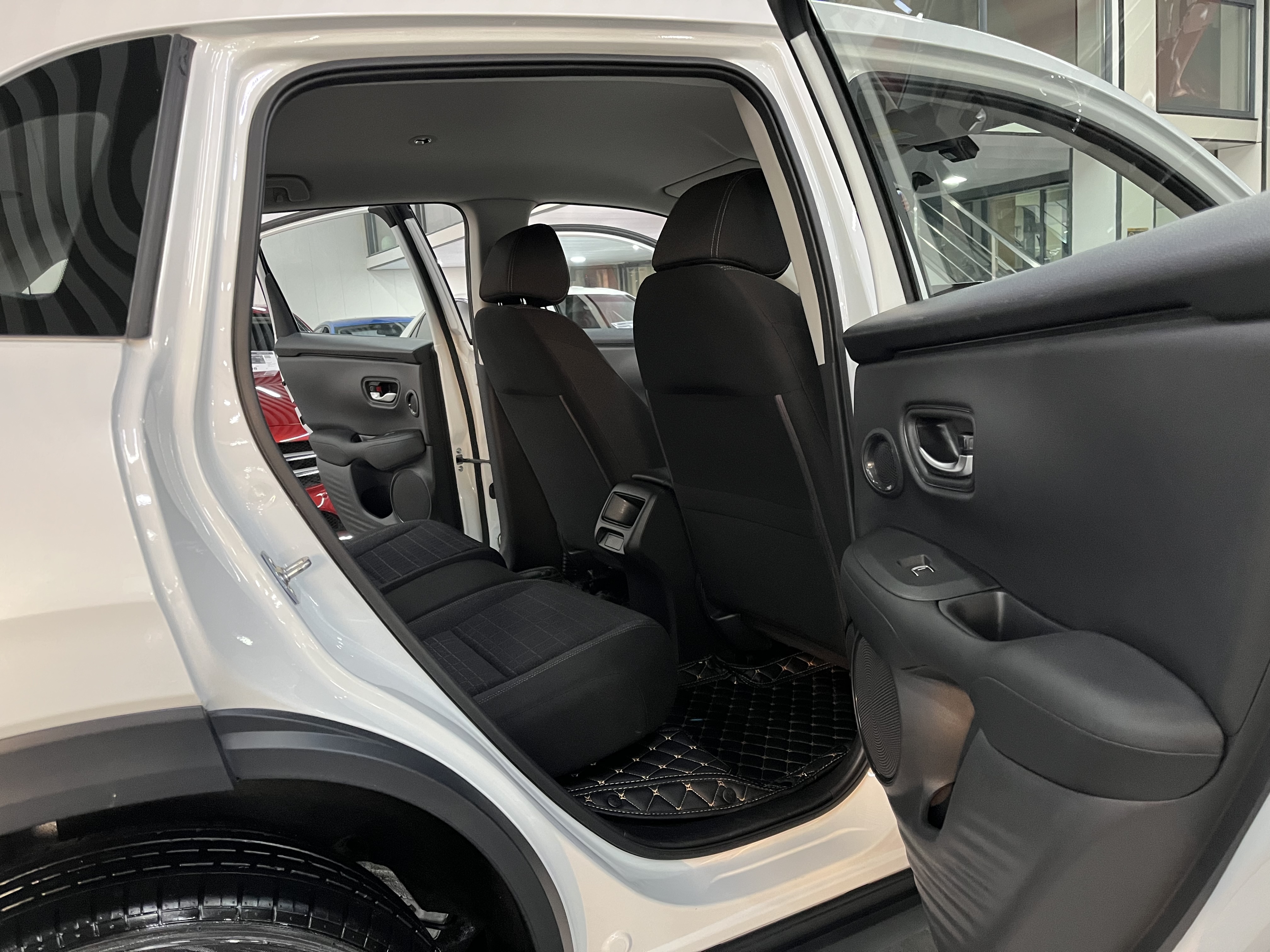 Honda ZR-V 2024 #8 Honda ZR-V 2024 car image #8