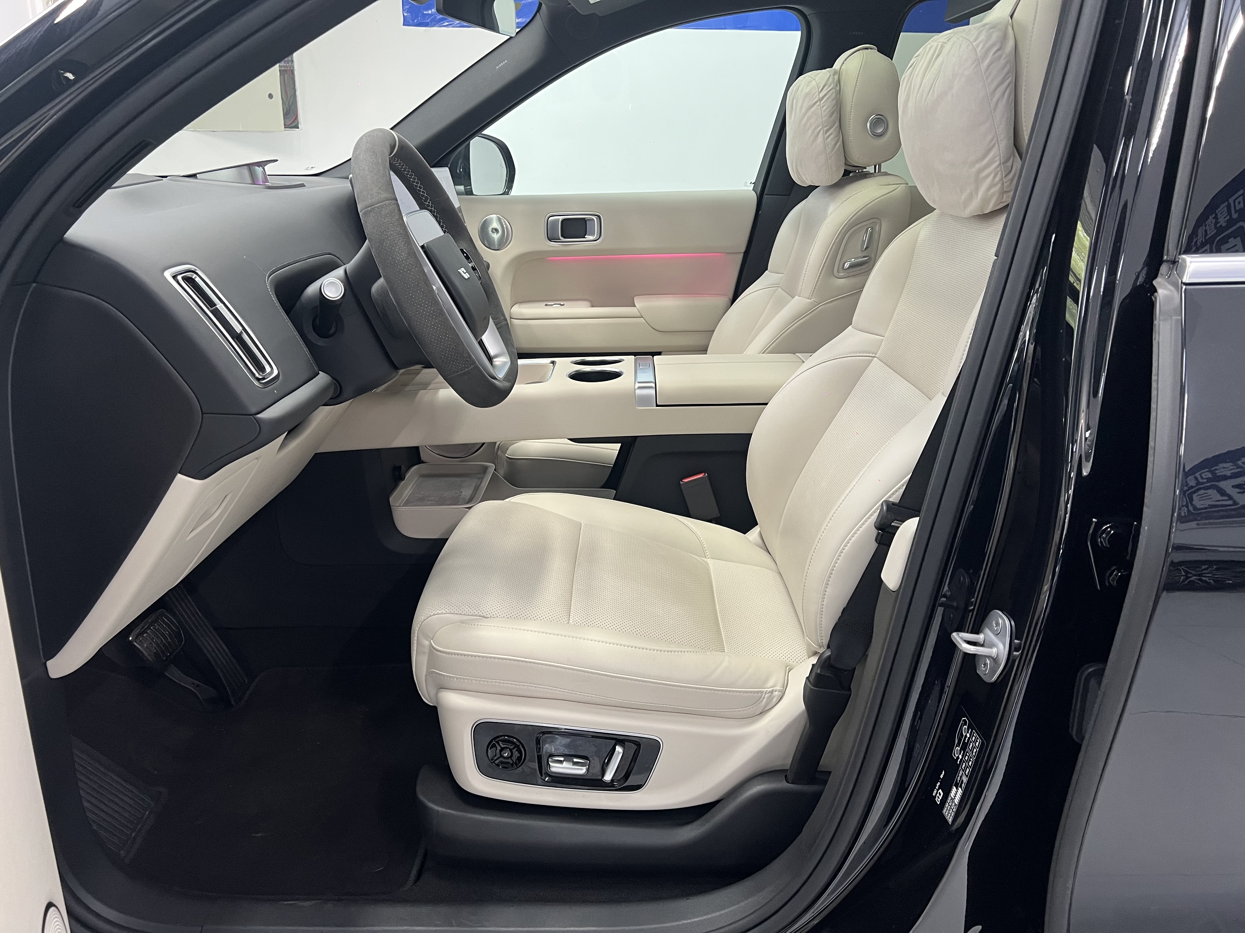 Li L8 2023 изображение автомобиля #8