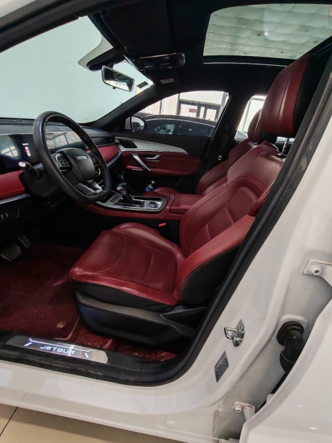 Jetour X70 PLUS 2023 car image #8