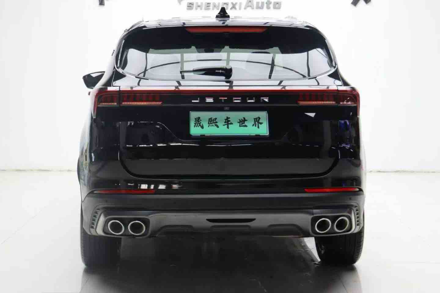 X70 PLUS 2023 car image #8