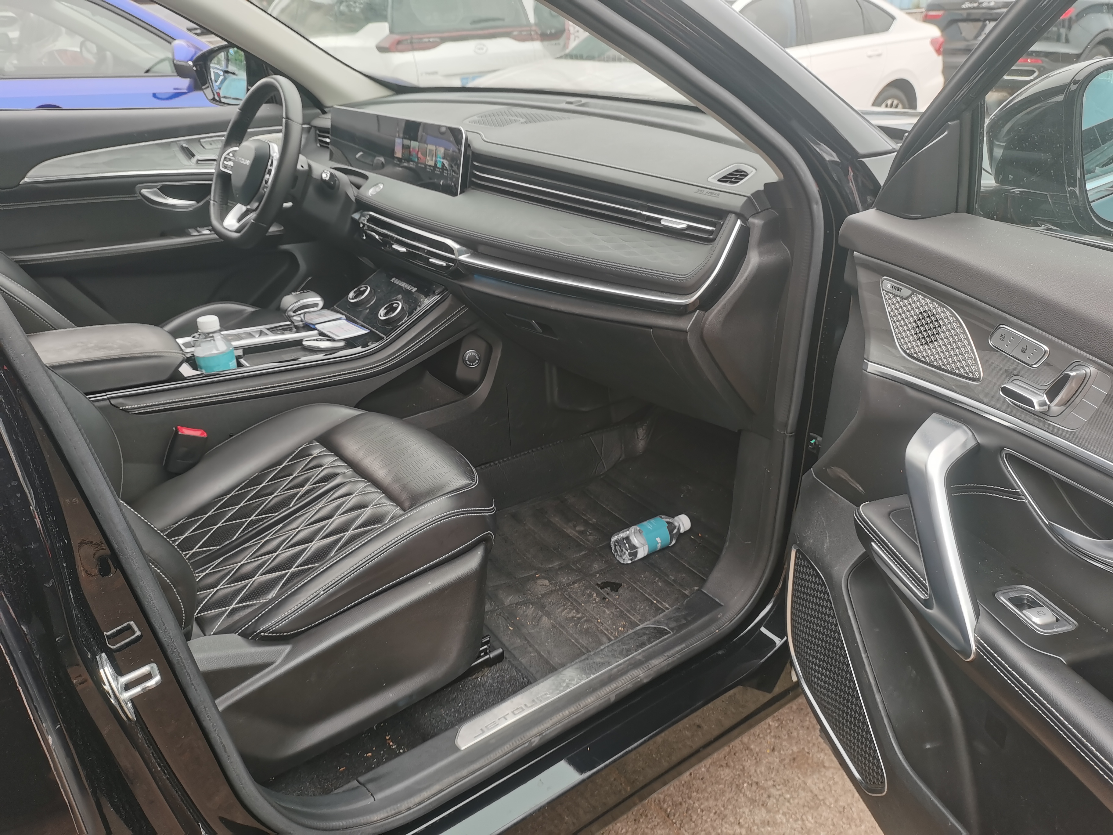 Jetour X70 PLUS 2023 car image #8
