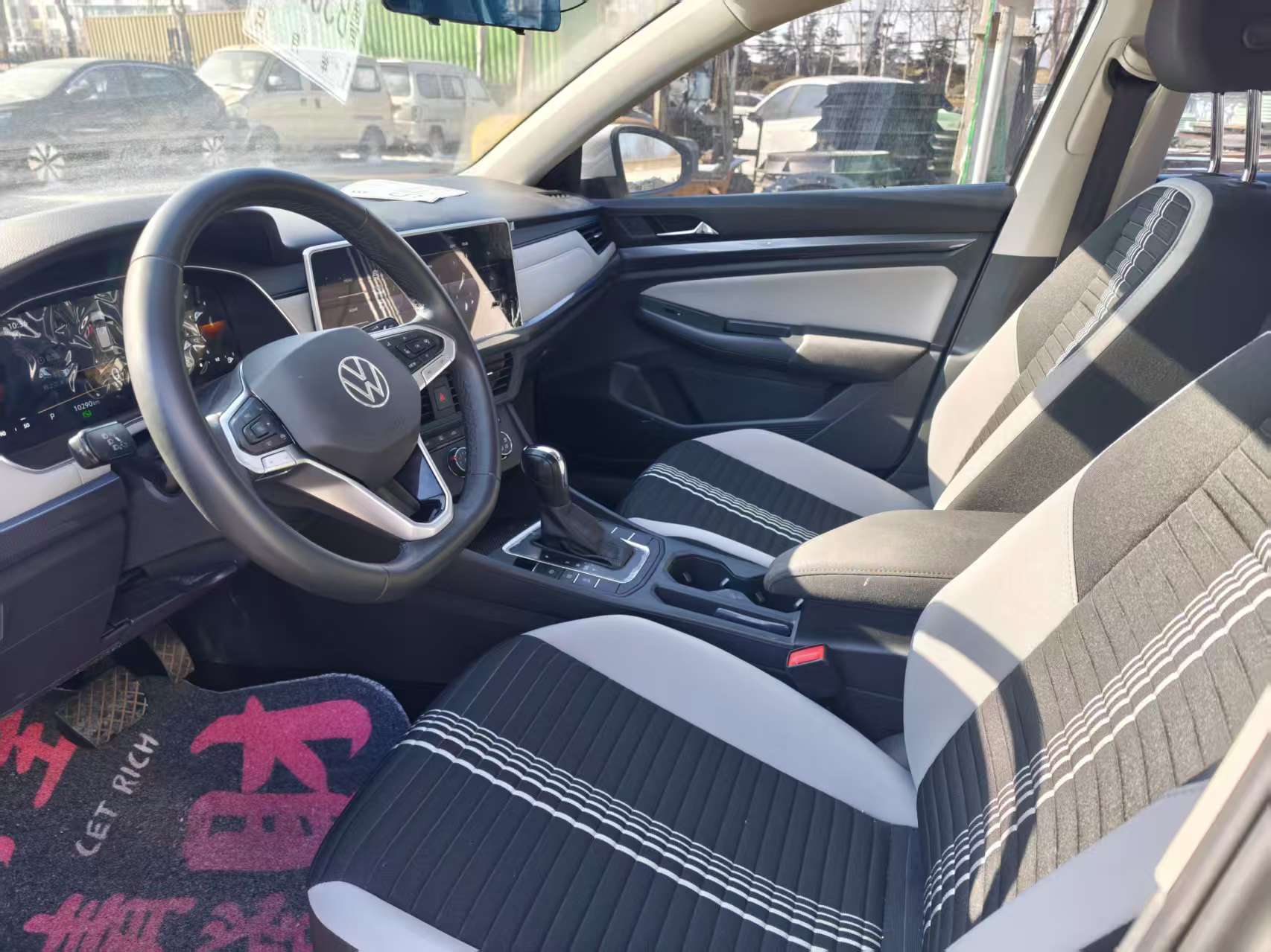 Volkswagen Bora 2023 car image #8
