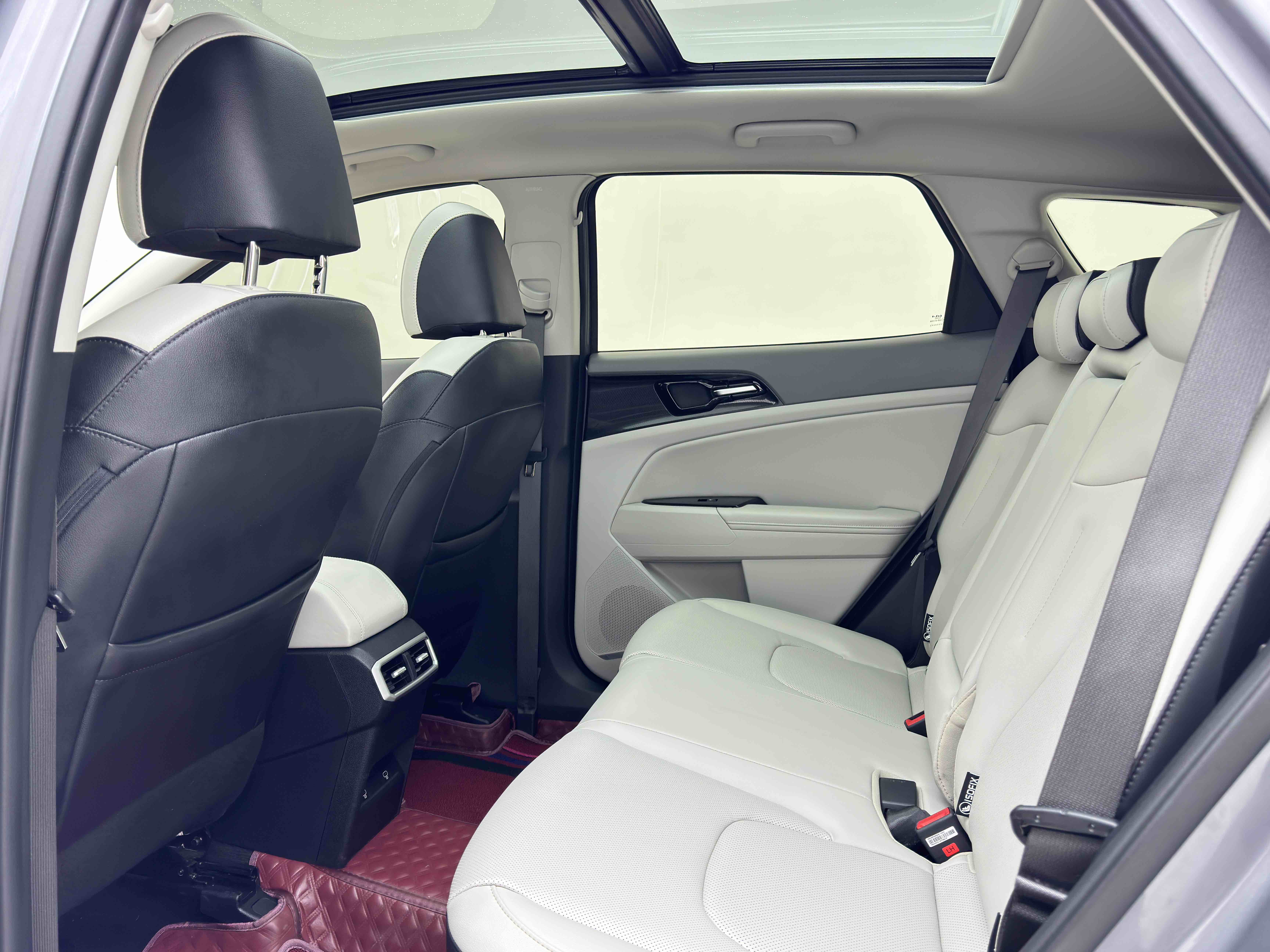 Kia Sportage 2024 car image #8