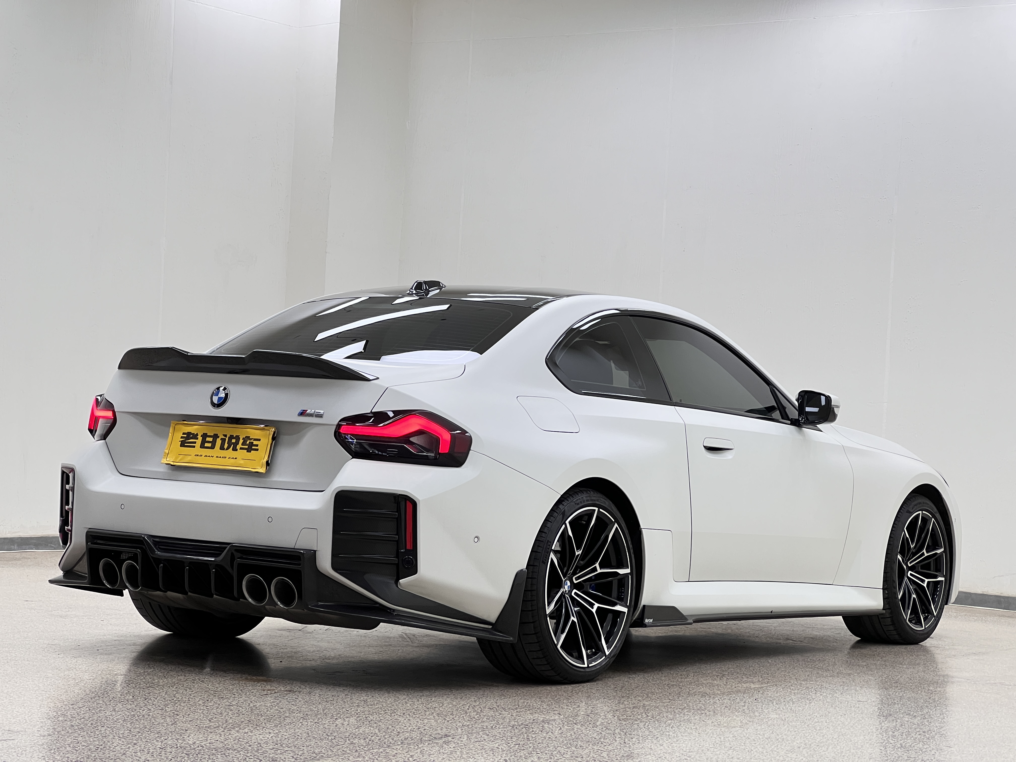 BMW M2 2023 immagine di auto #8