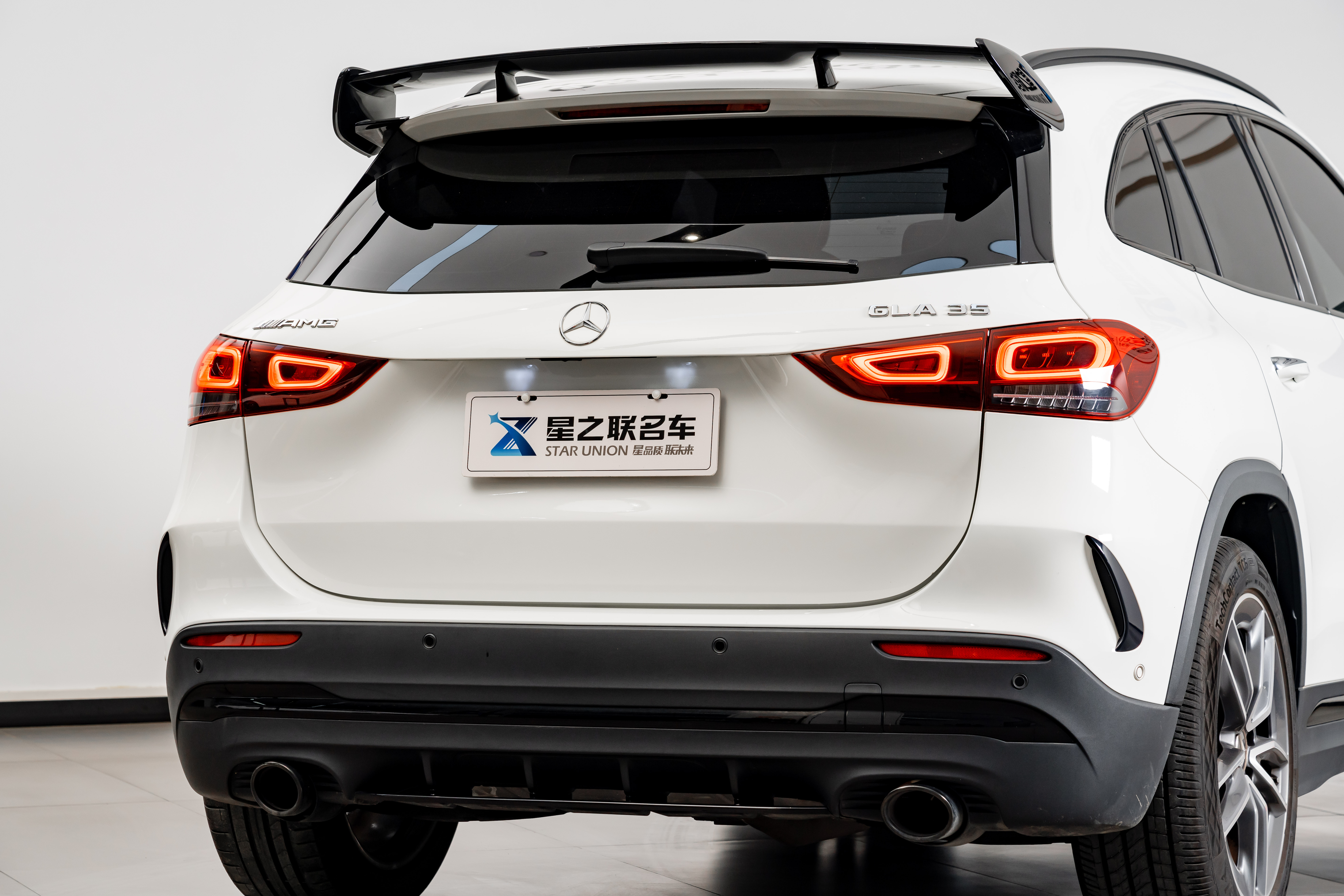 Mercedes-Benz GLA AMG 2023 car image #8