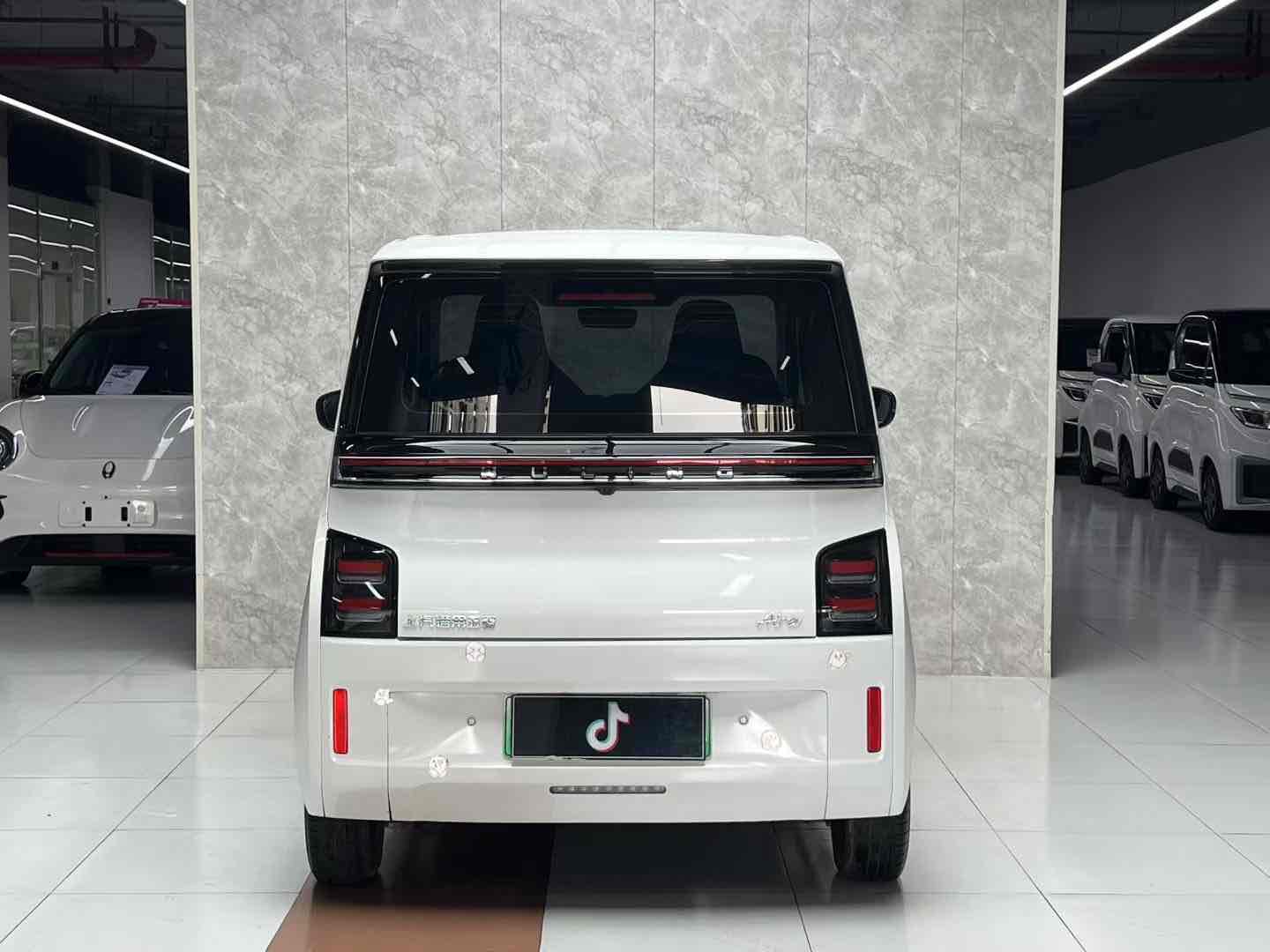 五菱汽车 五菱Air ev晴空 2023 #8 五菱汽车 五菱Air ev晴空 2023 汽车图片 #8