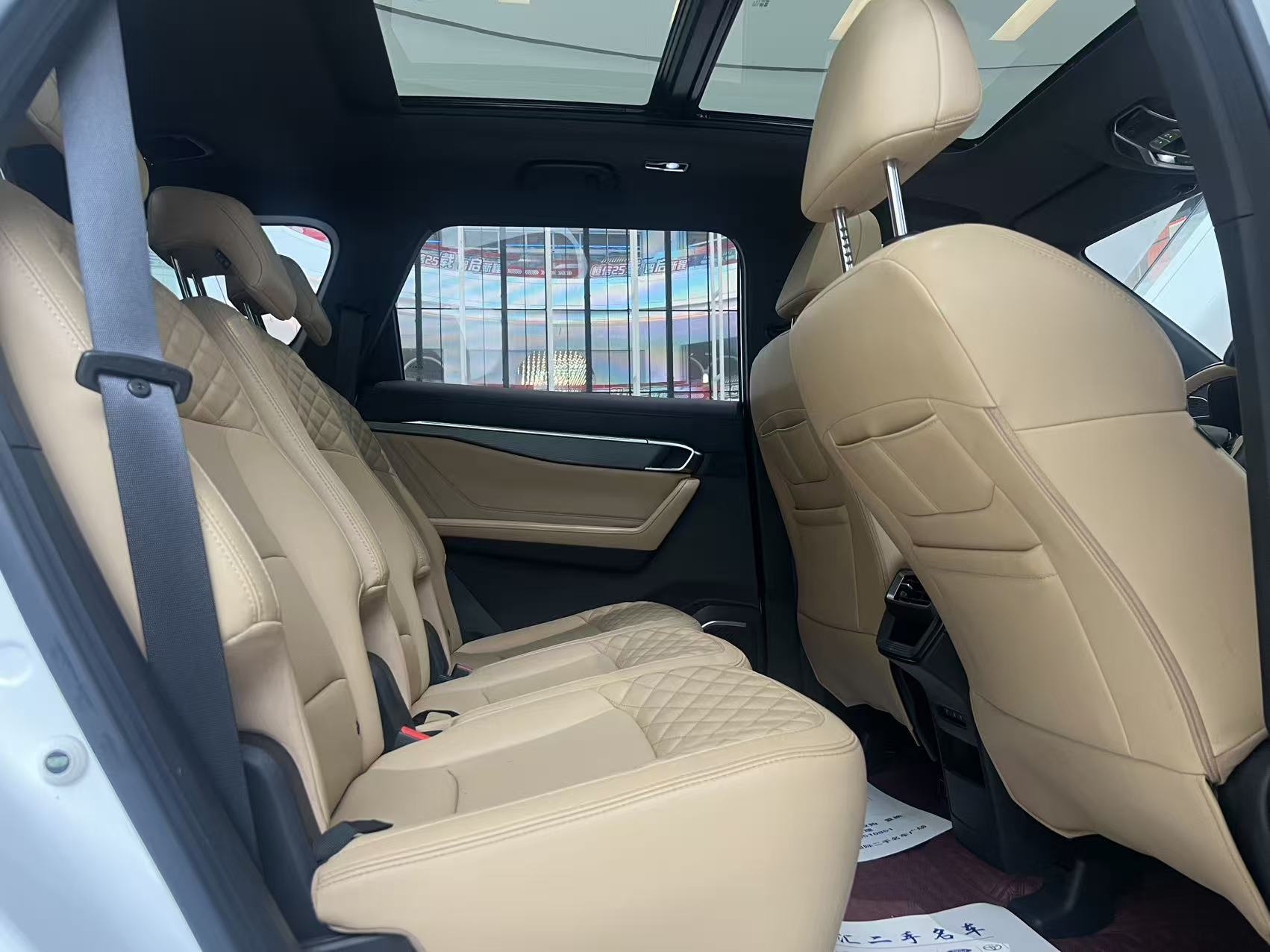 GEELY Okavango L 2023 car image #8