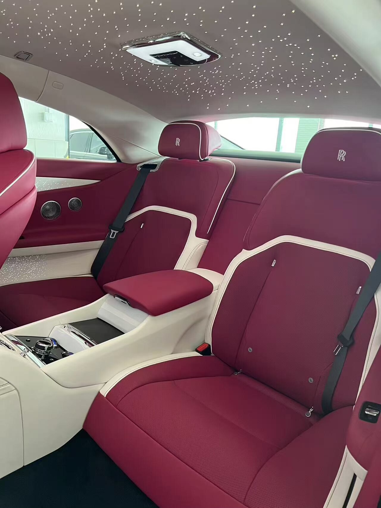 劳斯莱斯 闪灵 2024 #8 劳斯莱斯 闪灵 2024 汽车图片 #8