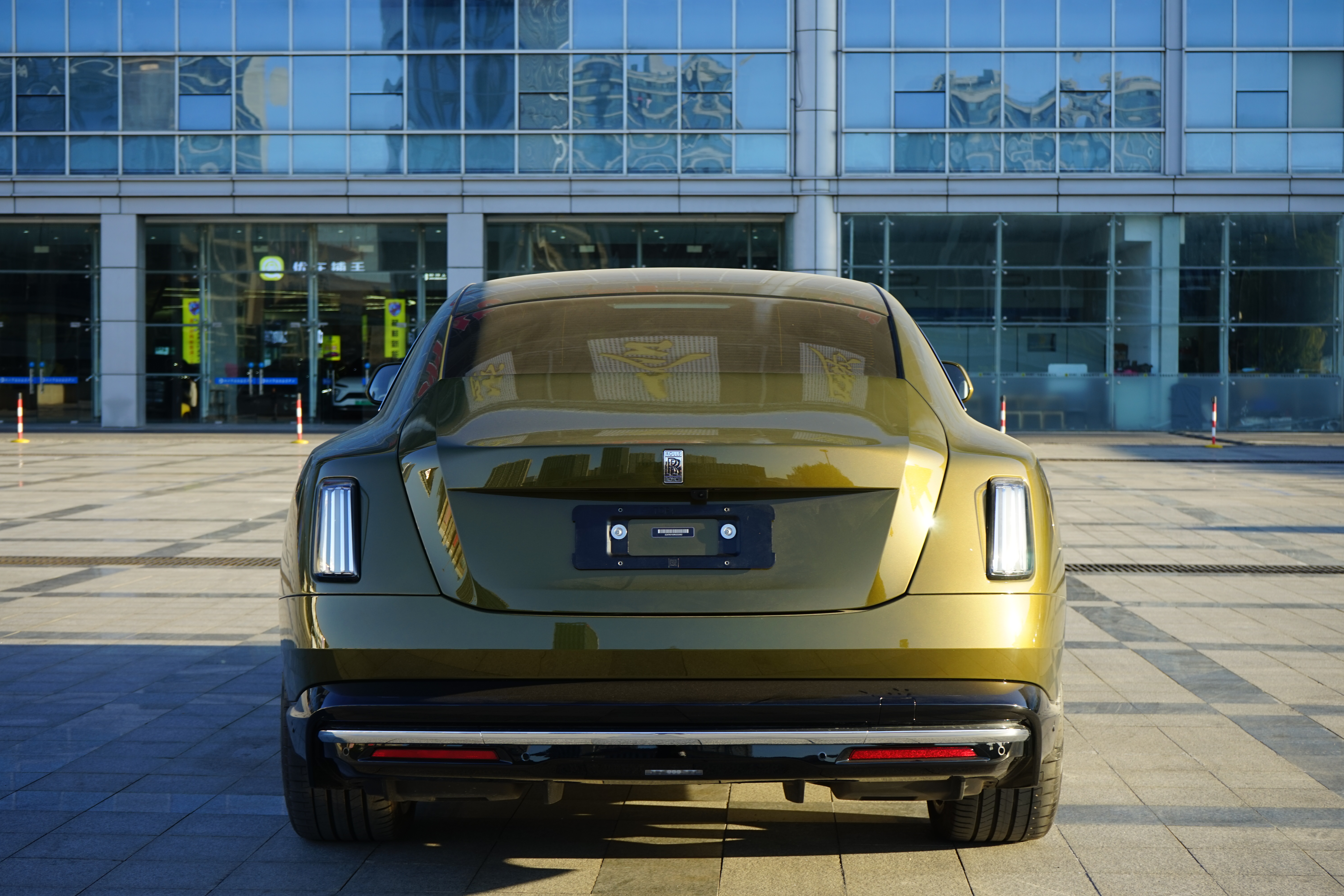 劳斯莱斯 闪灵 2024 #8 劳斯莱斯 闪灵 2024 汽车图片 #8