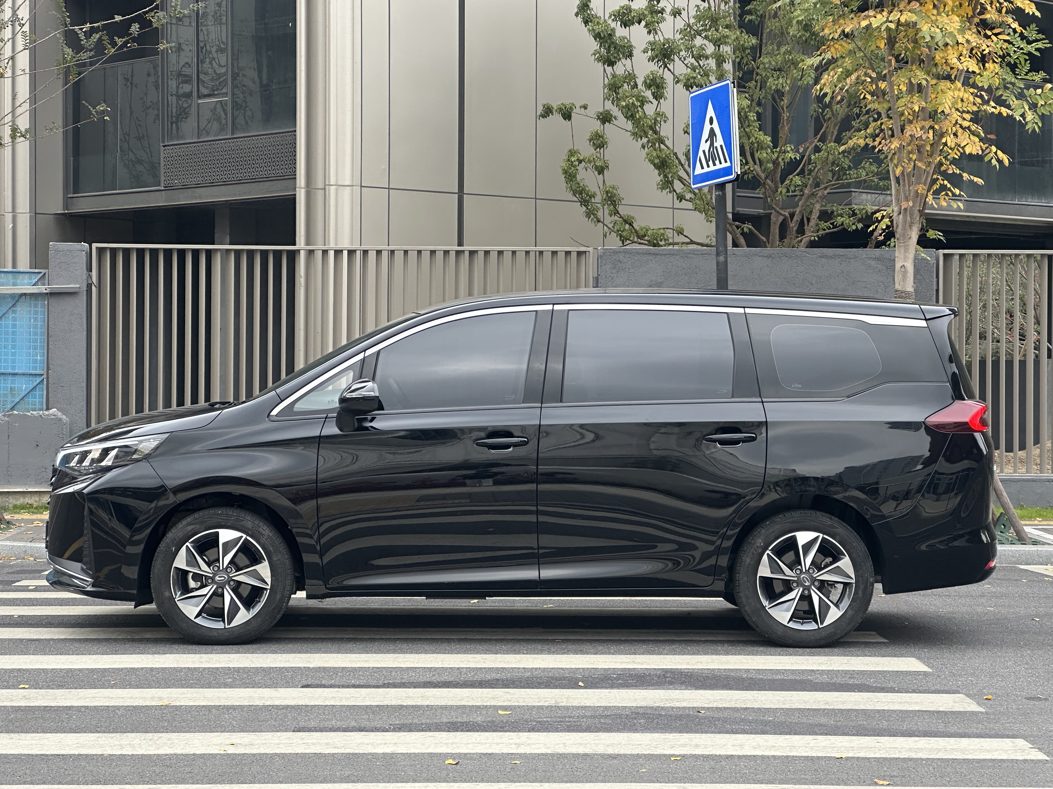 GAC Trumpchi M6 2023 car image #8