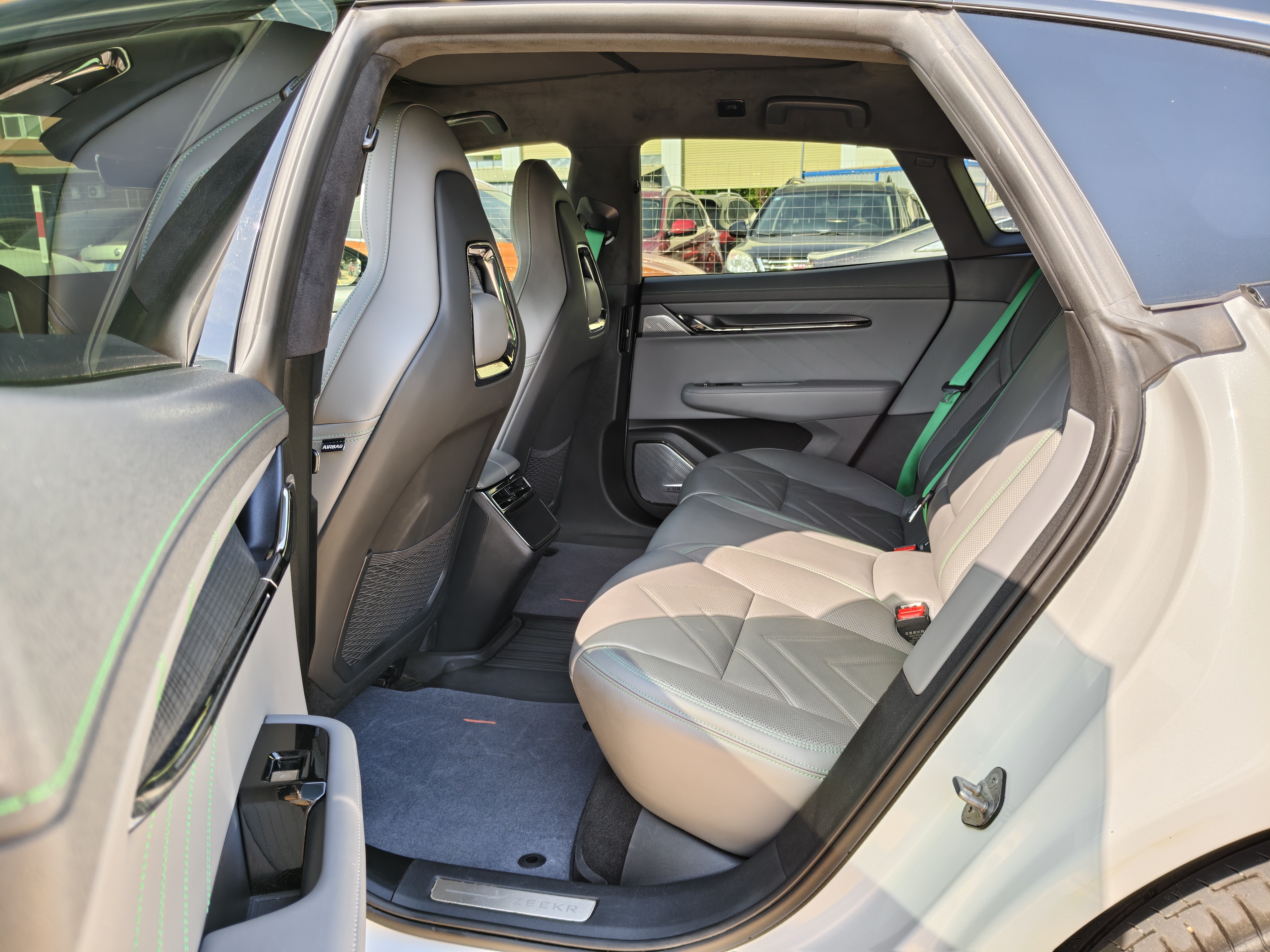 极氪 极氪001 2024 汽车图片 #8