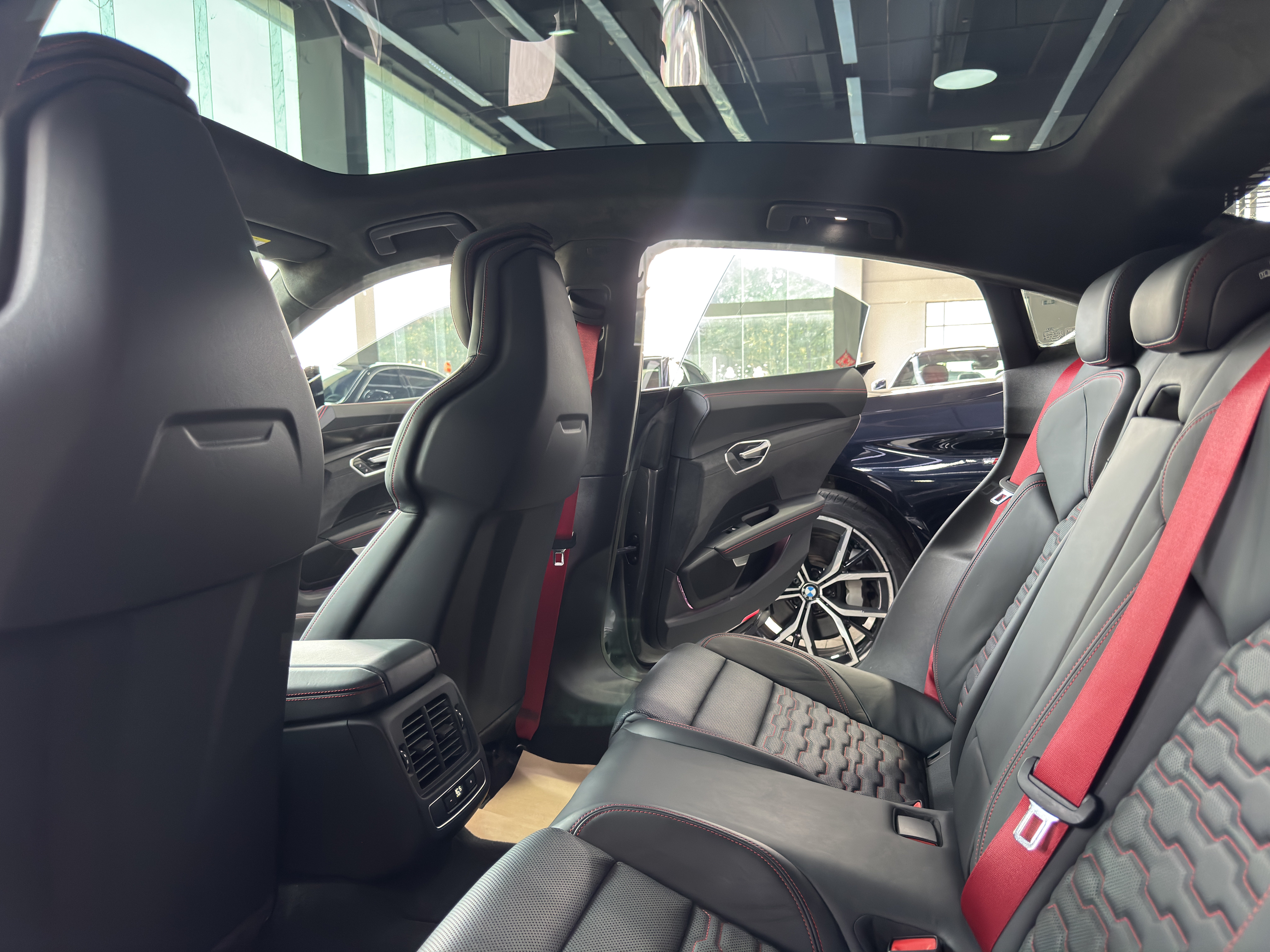 Audi RS e-tron GT 2022 car image #8