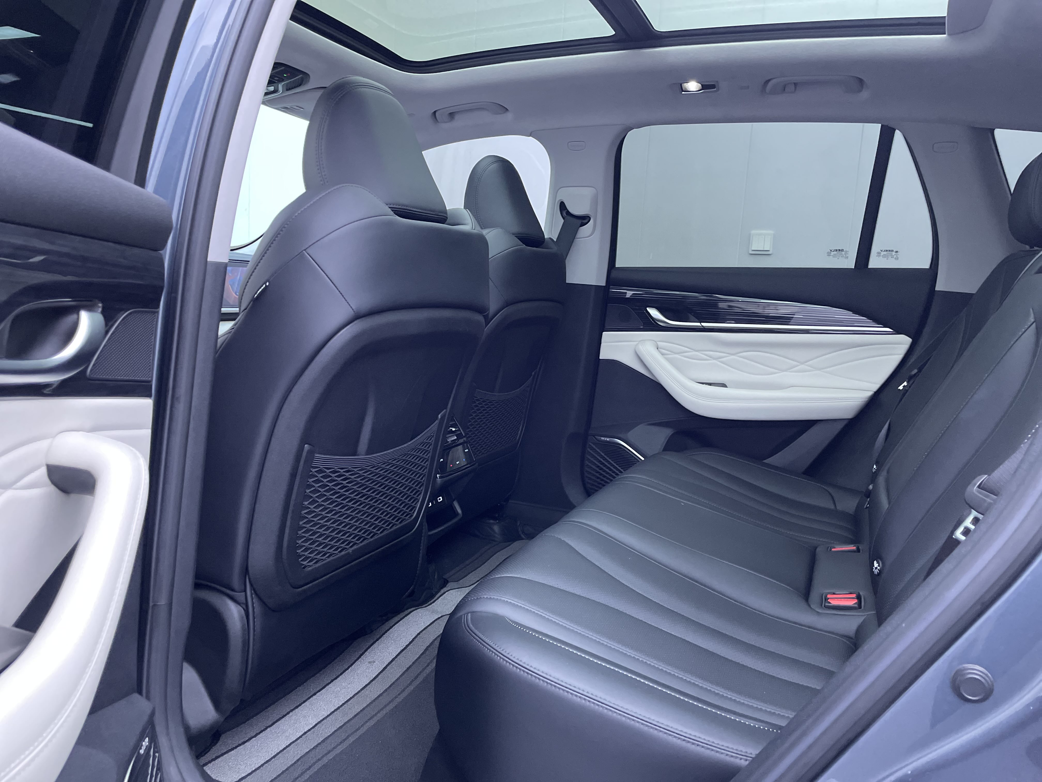 GEELY Monjaro 2023 car image #8