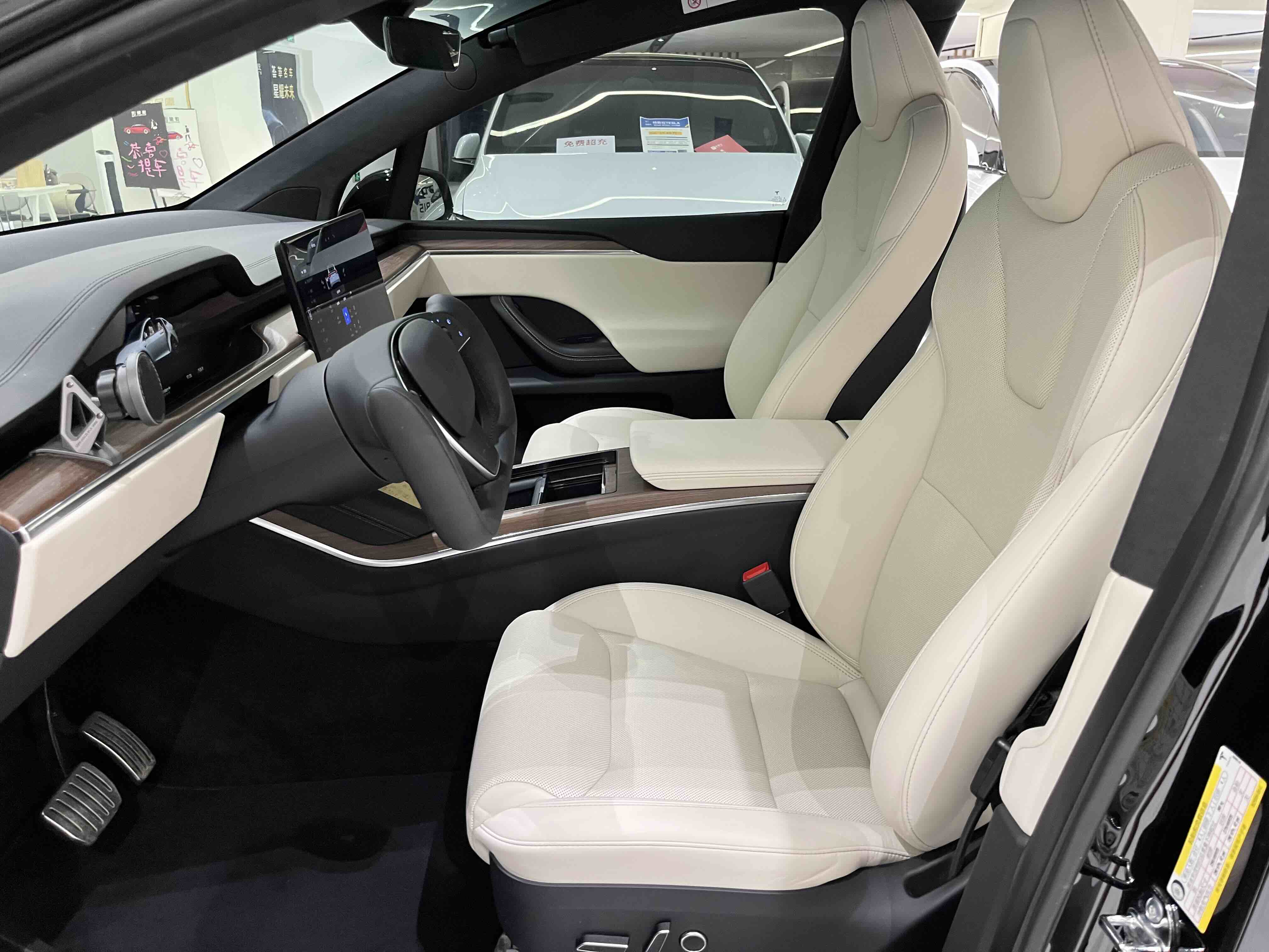 特斯拉 Model X 2023 汽车图片 #8