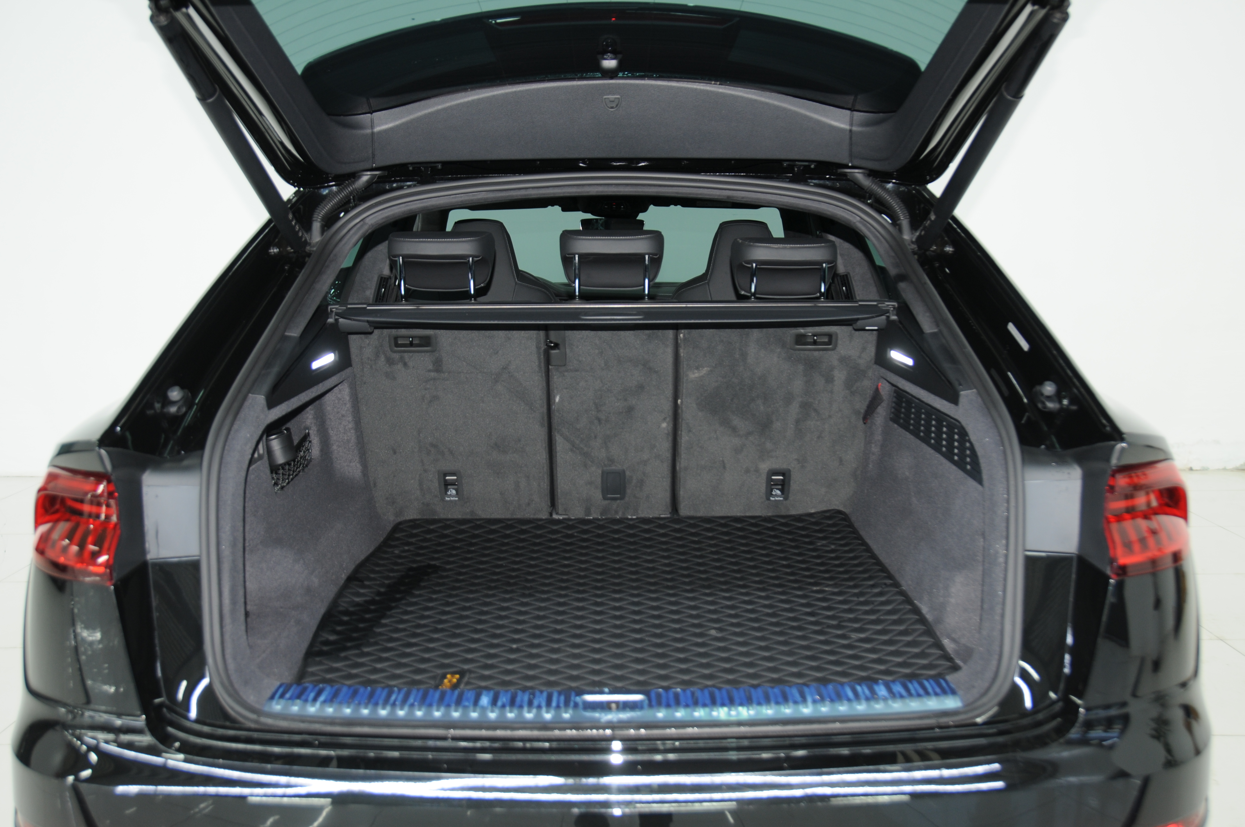 Audi Q8 2024 #8 Audi Q8 2024 car image #8