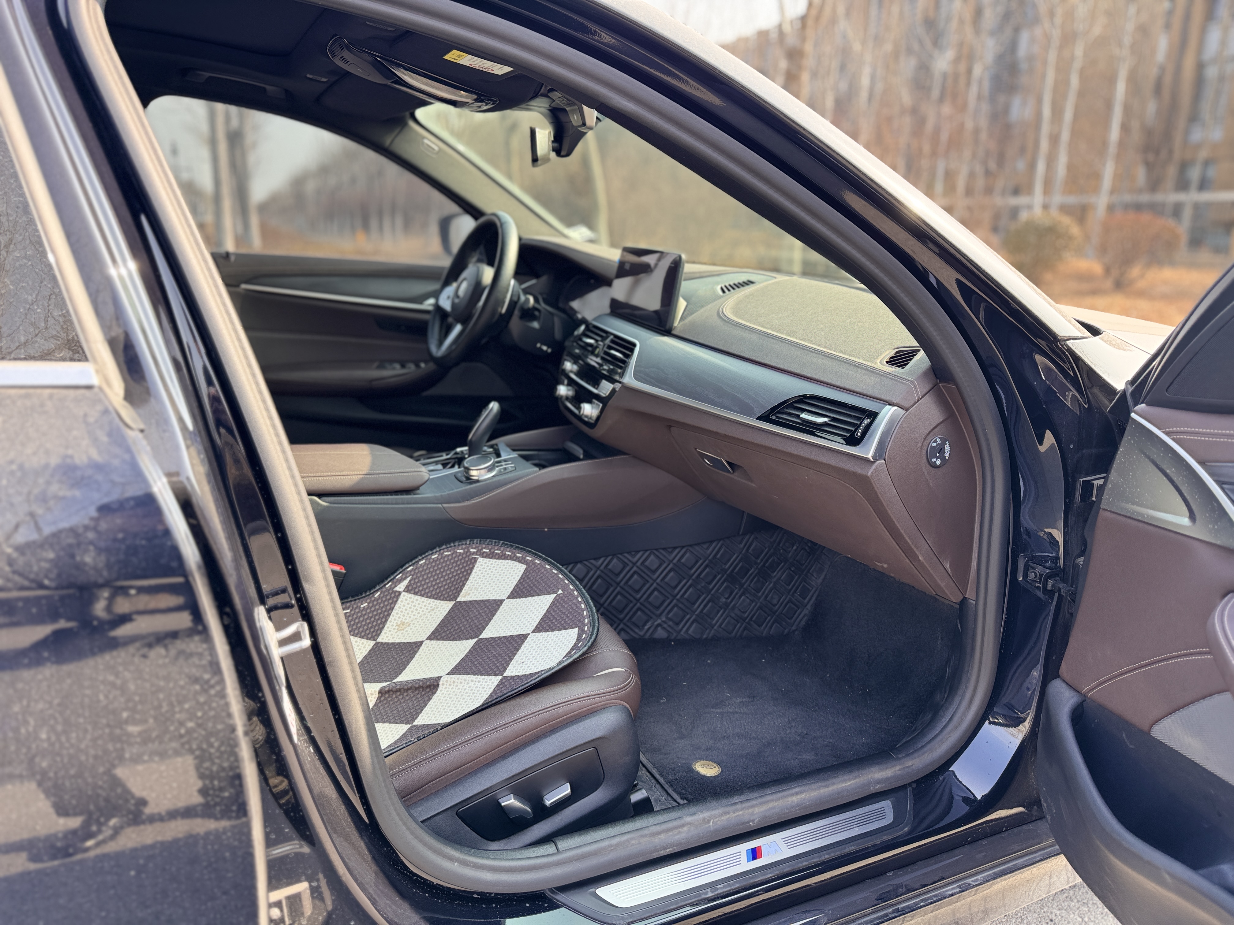 BMW 5 Series 2024 #8 BMW 5 Series 2024 car image #8