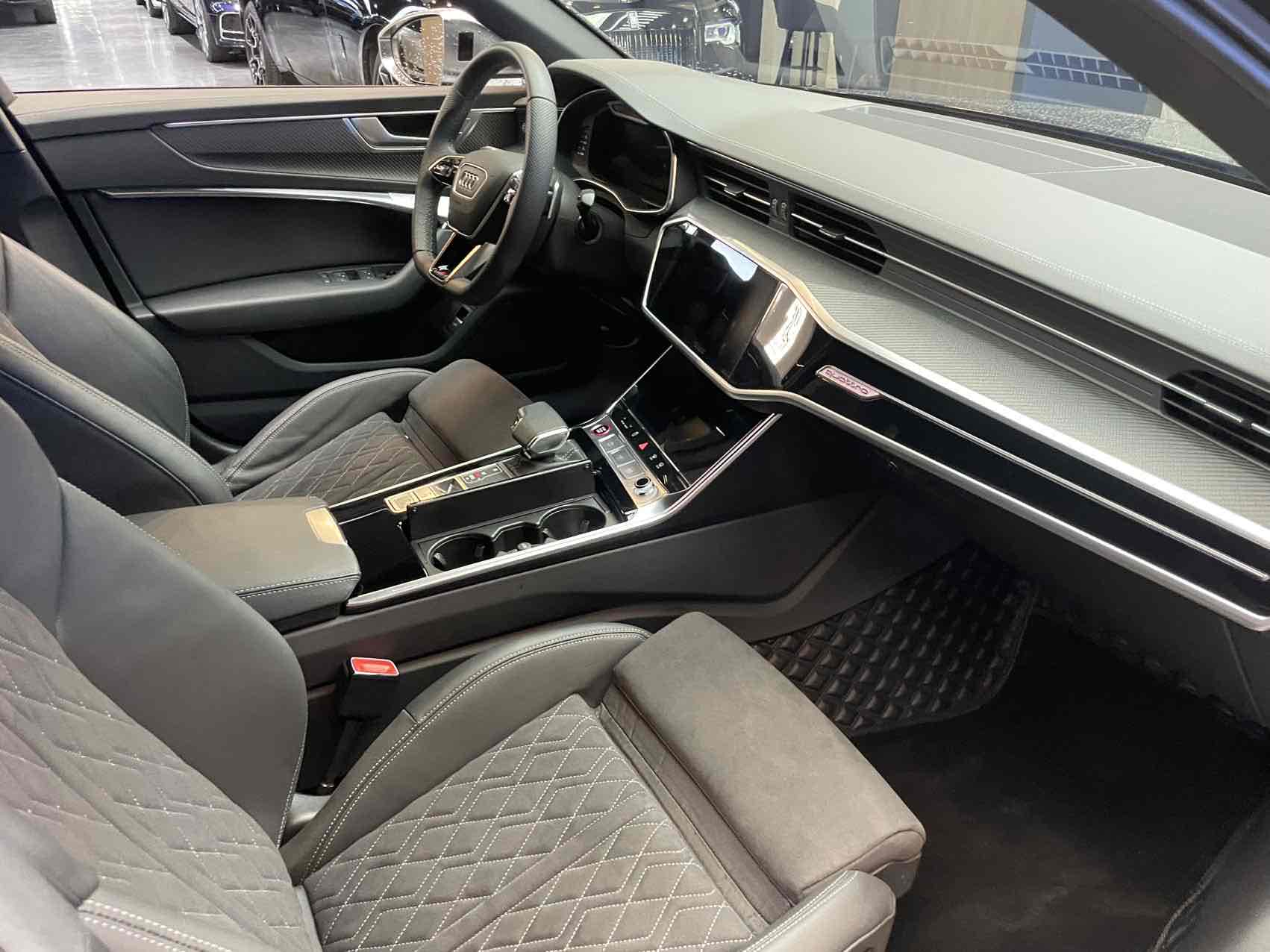 Audi S6 2024 car image #8