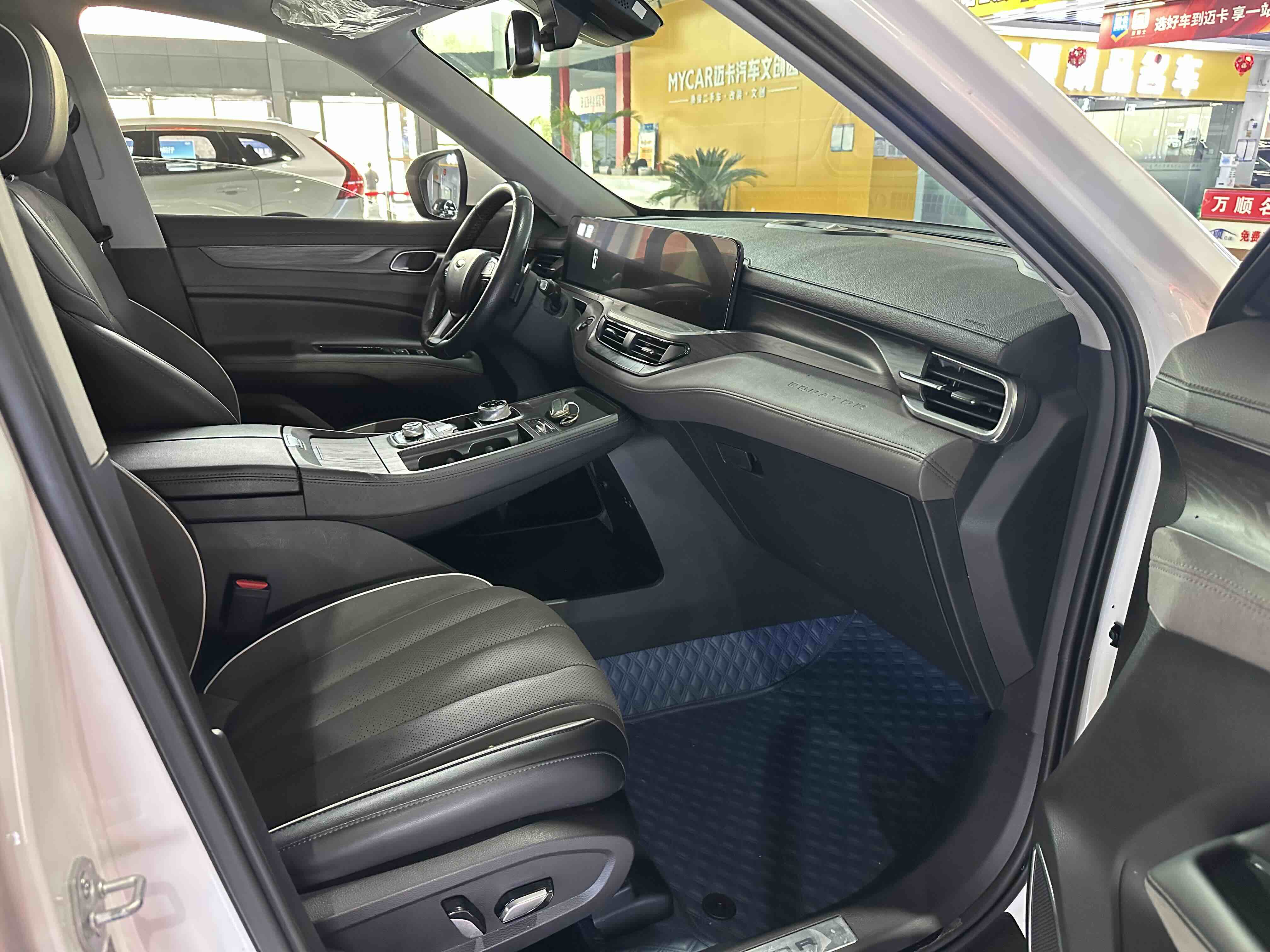 Ford Equator 2023 car image #8