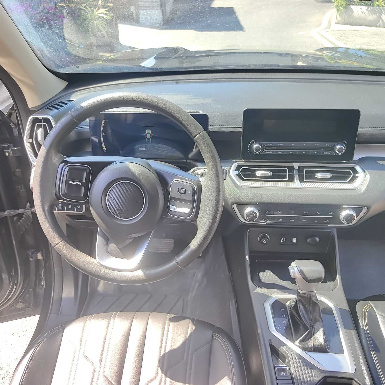 Great Wall Jingang Pao 2023 #8 Great Wall Jingang Pao 2023 car image #8