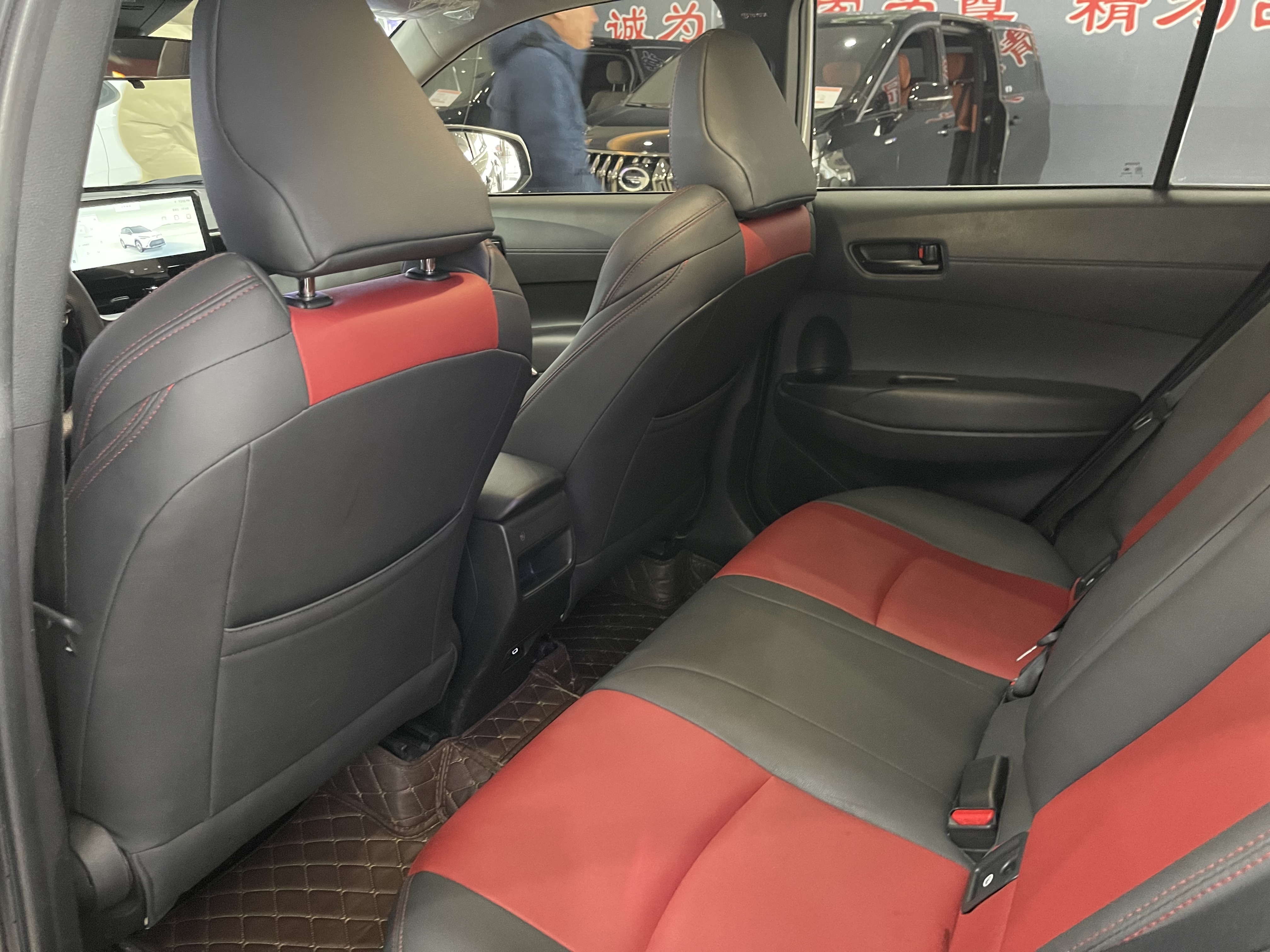 Toyota Frontlander 2023 car image #8