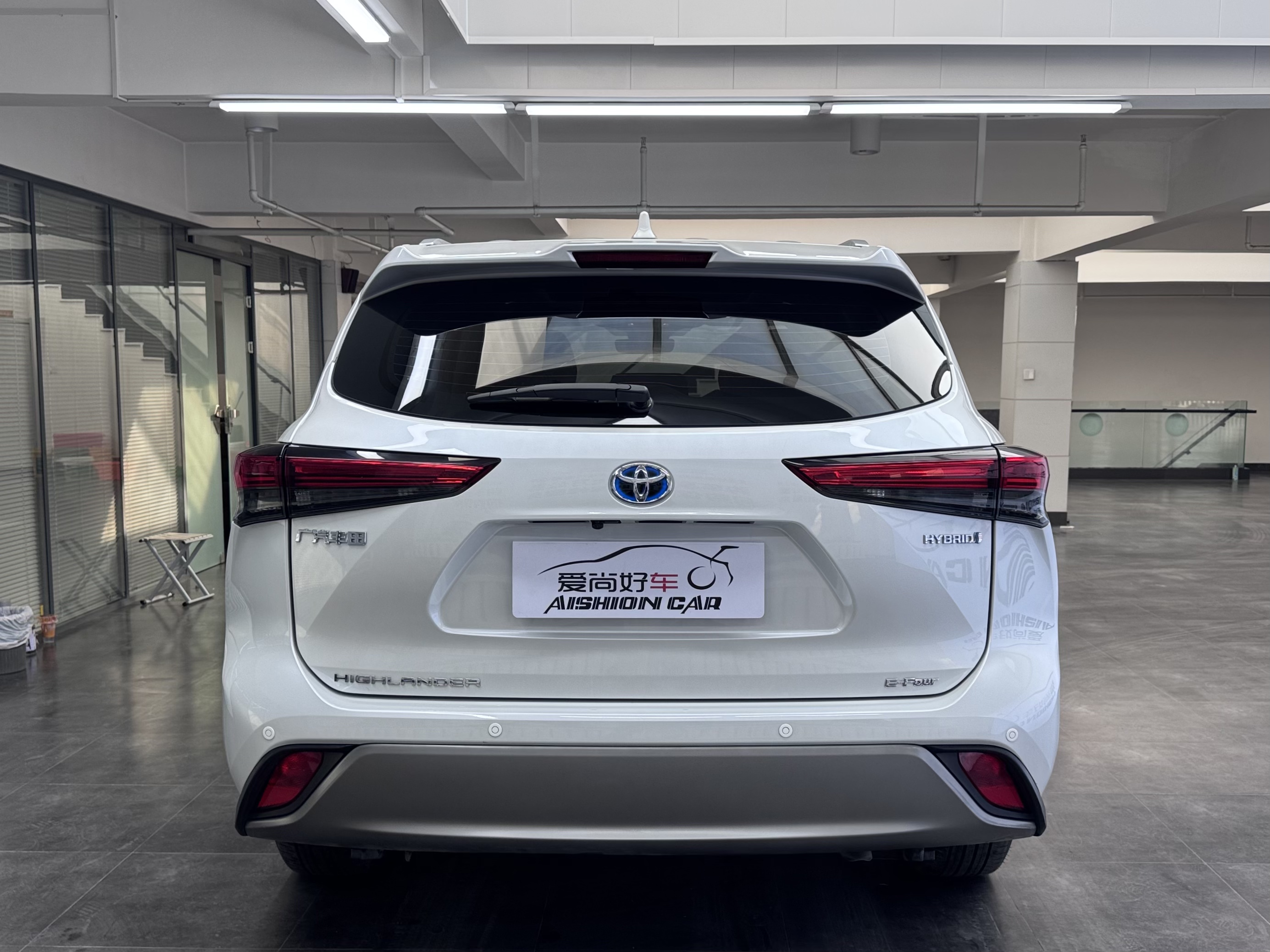 Toyota Highlander 2024 car image #8