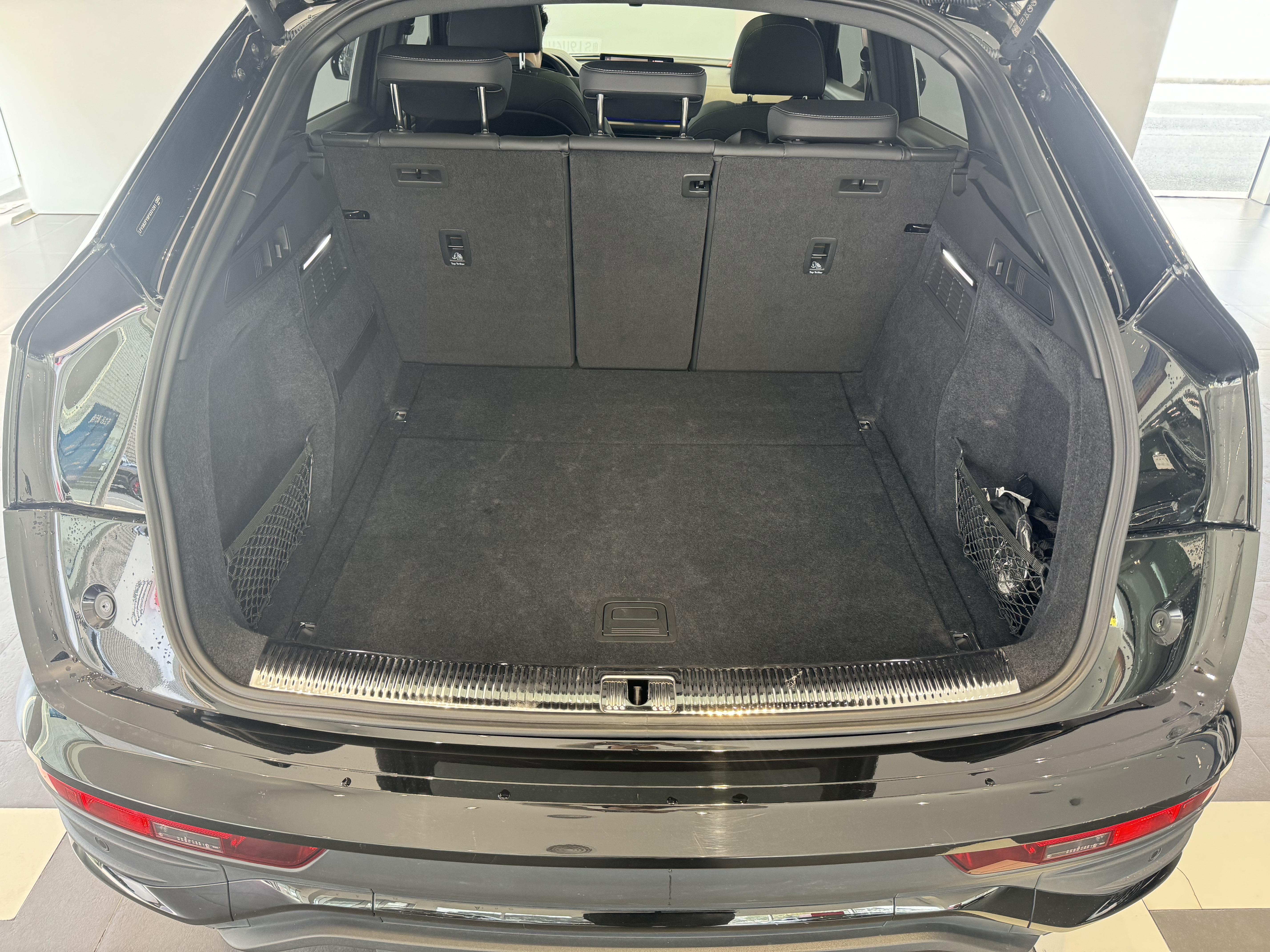 Audi Q5L Sportback 2023 immagine di auto #8