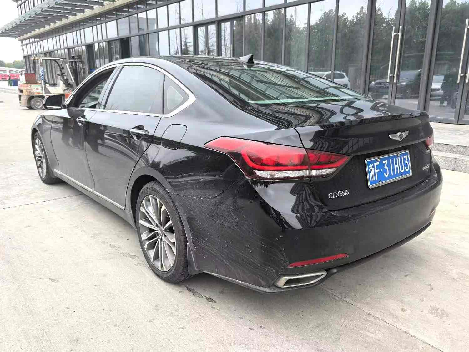 Hyundai Genesis 2016 صورة سيارة #8