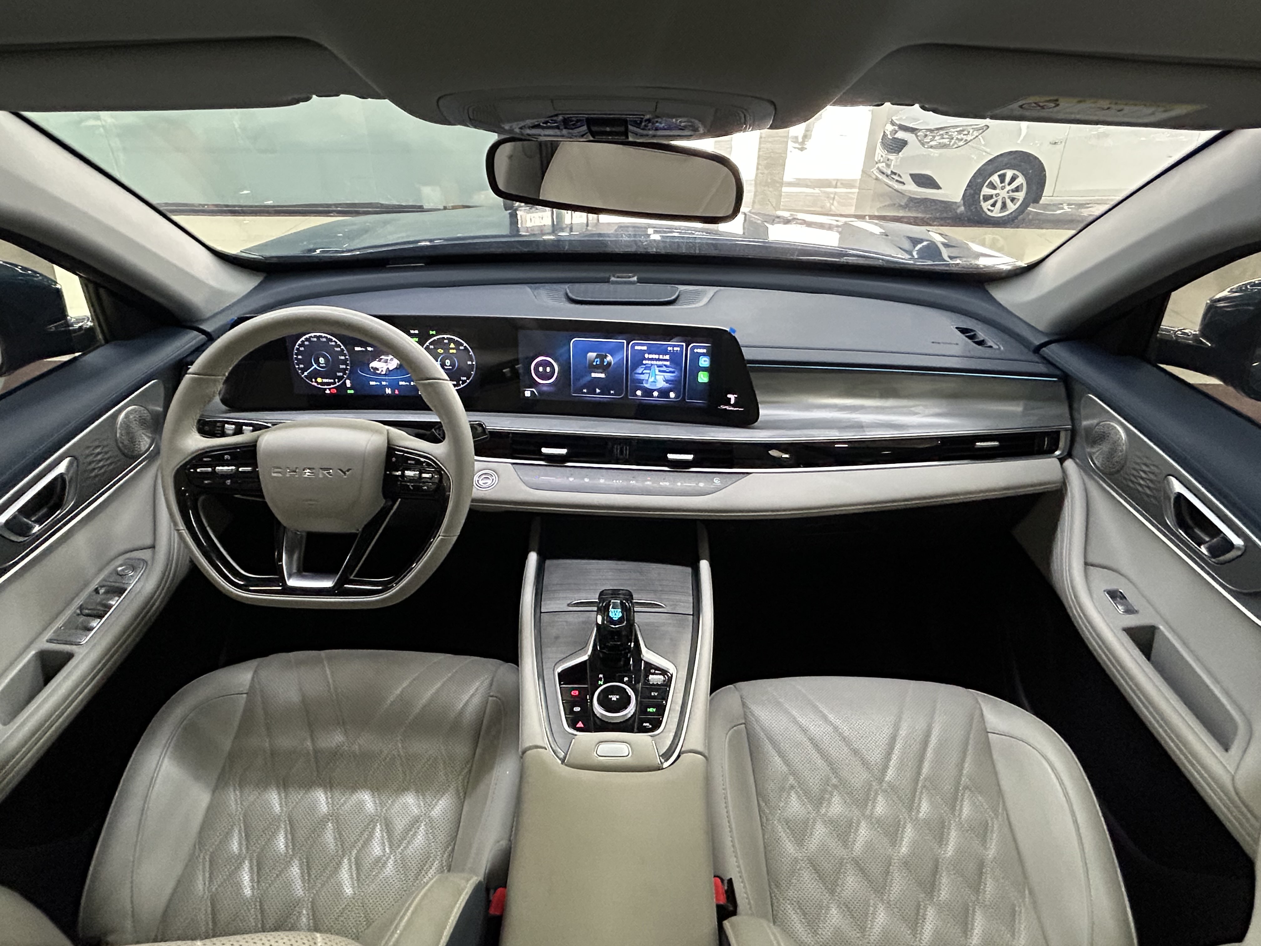 Chery Tiggo 7 Plus New Energy 2023 car image #8