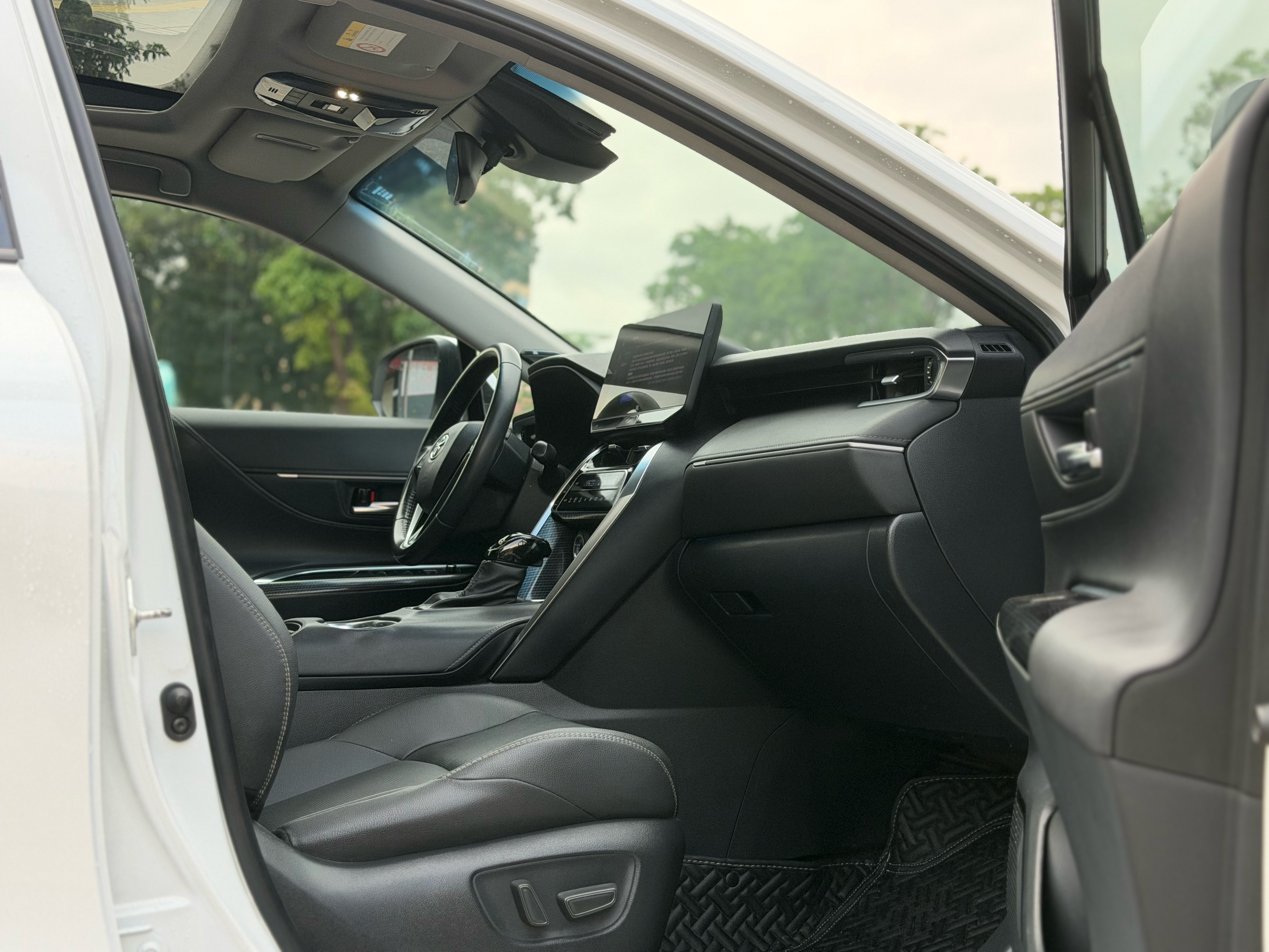 Toyota Venza 2023 car image #8