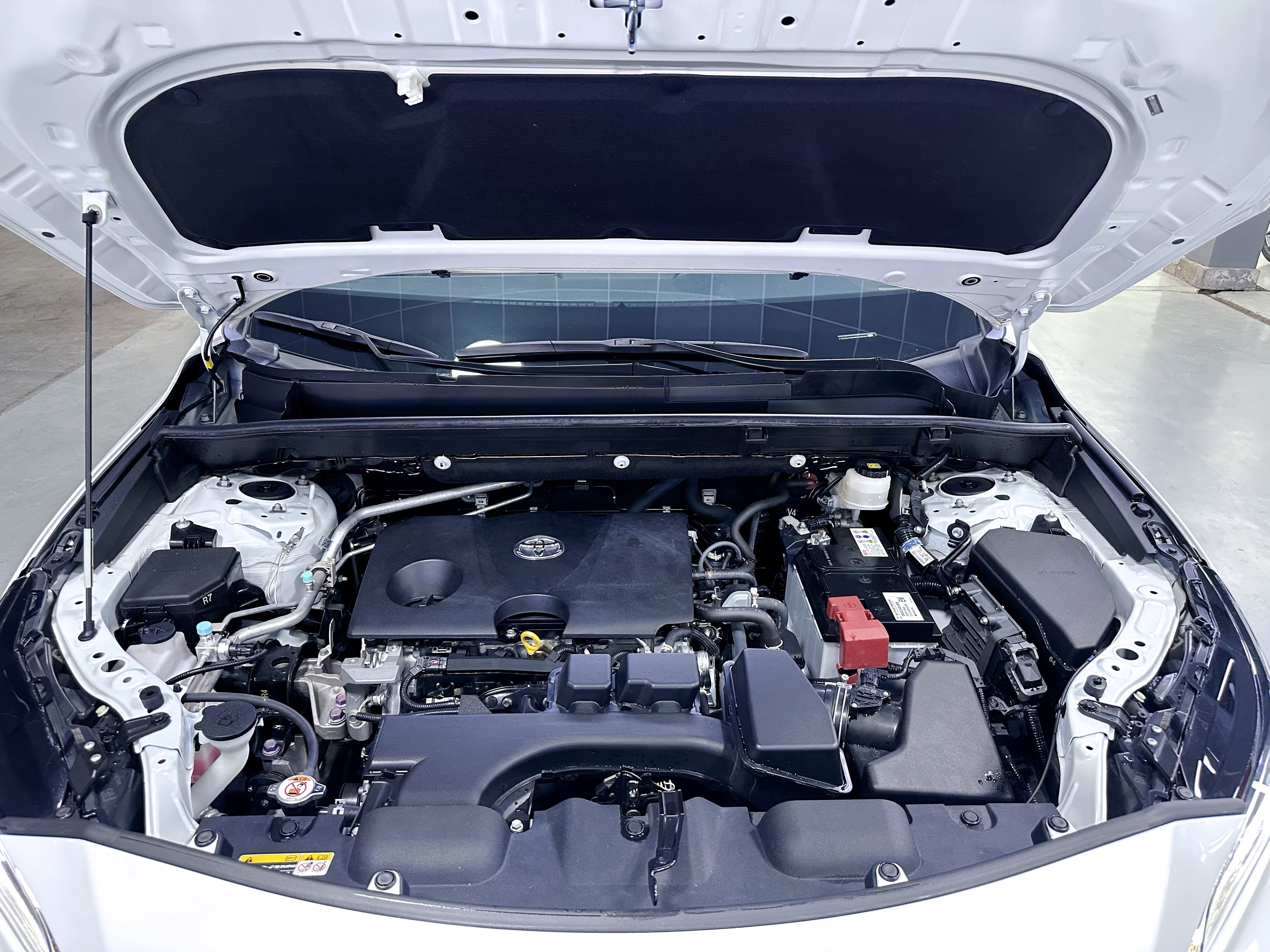 Toyota Venza 2024 car image #8