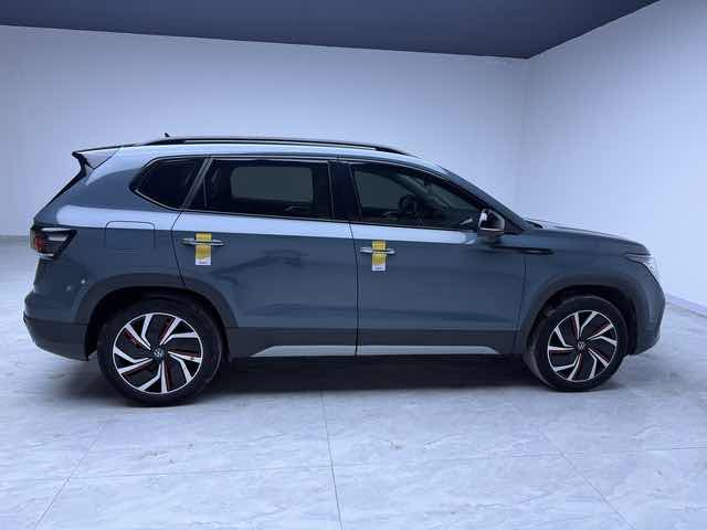Volkswagen Tharu 2023 car image #8