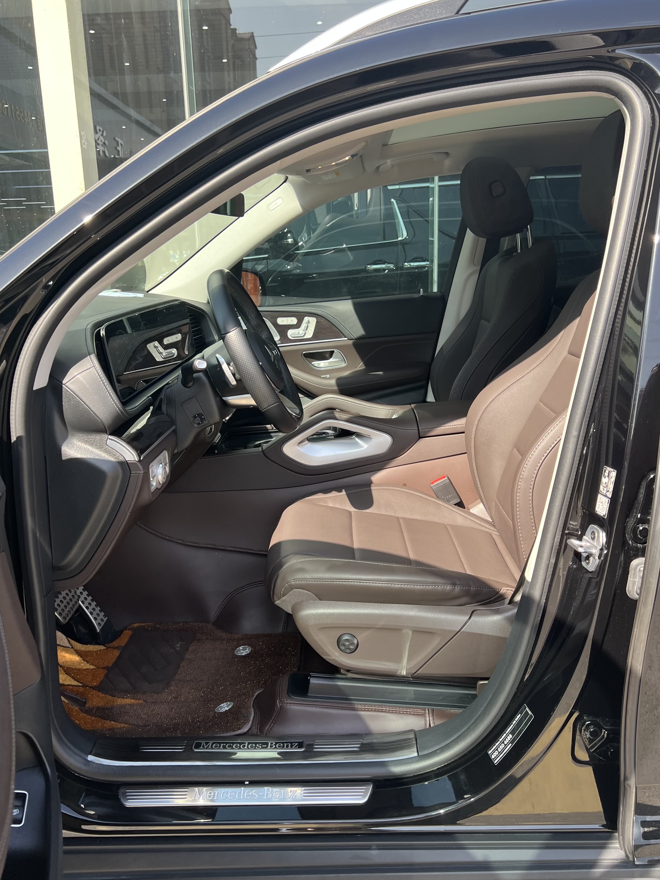 Mercedes-Benz GLS Class 2023 car image #8