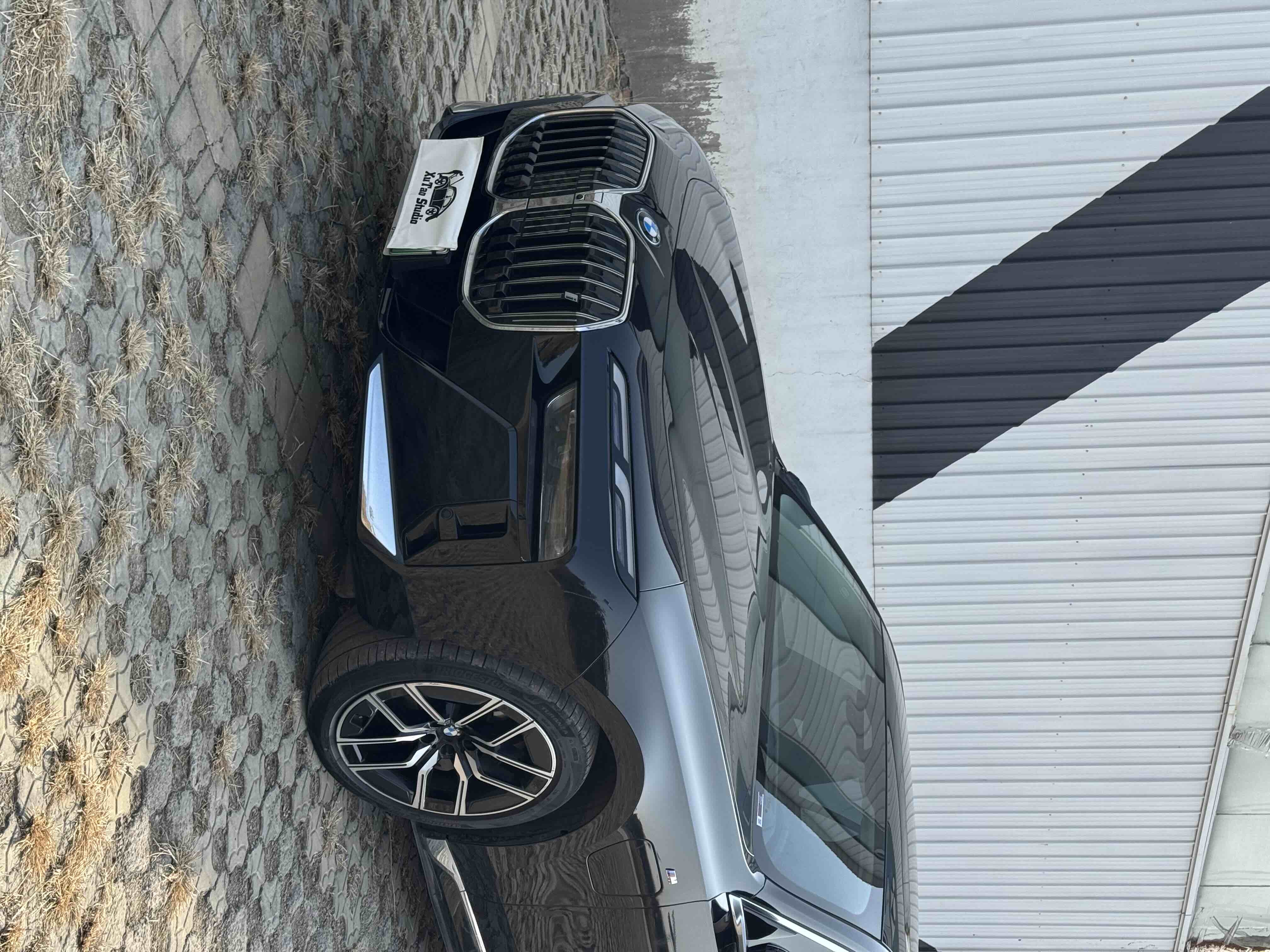BMW i7 2023 #8 BMW i7 2023 car image #8