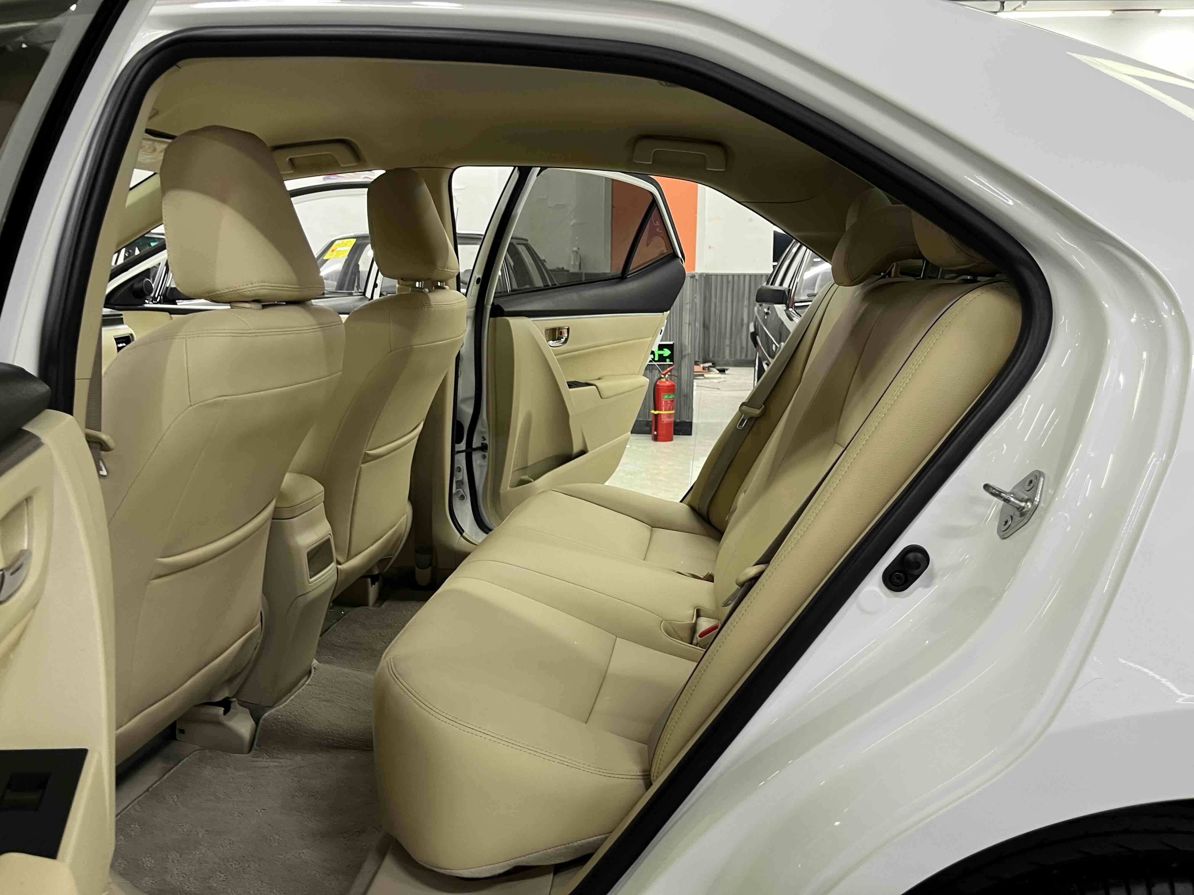 Corolla 2014 car image #8
