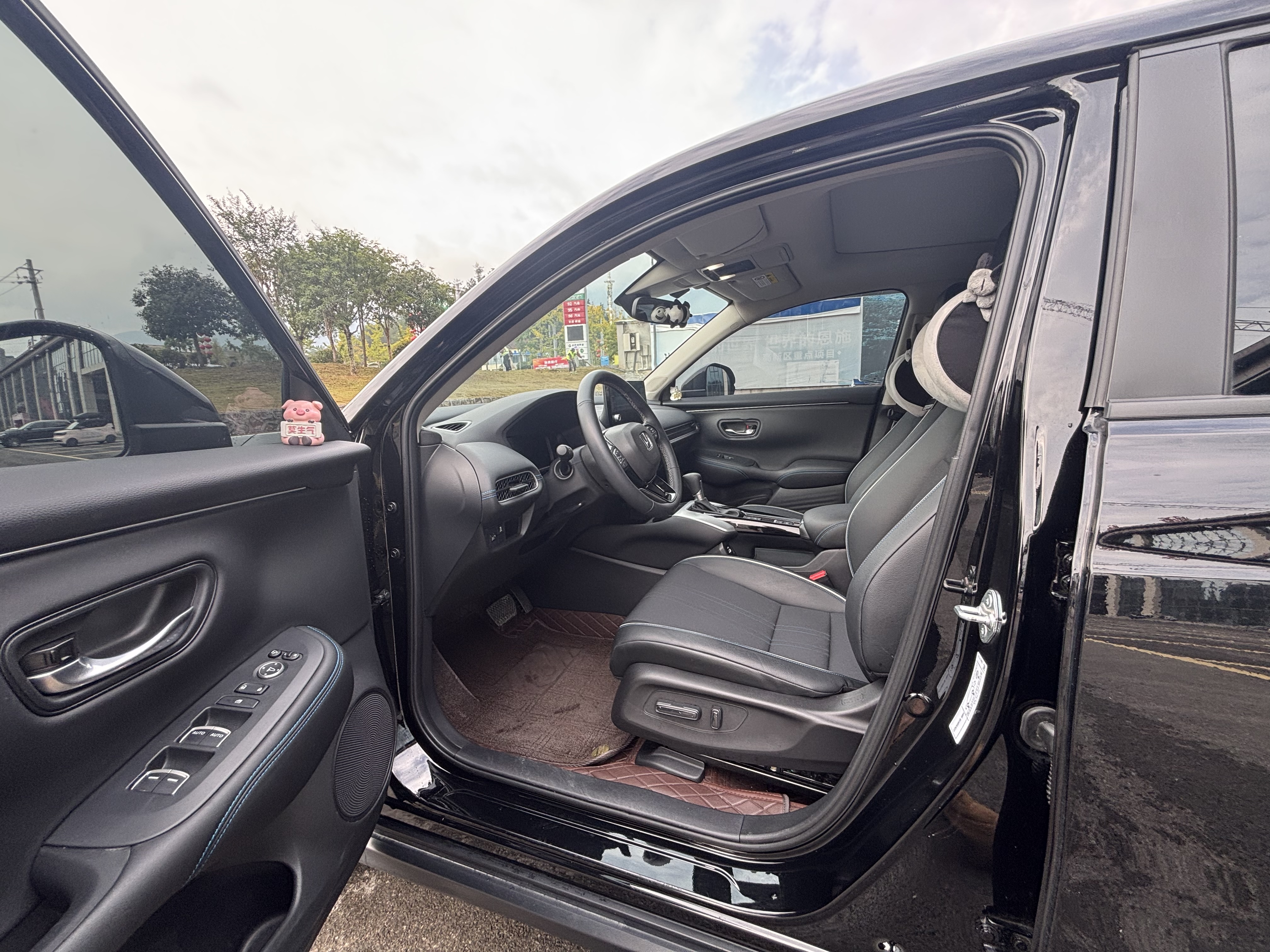 Honda HR-V 2024 #8 Honda HR-V 2024 car image #8