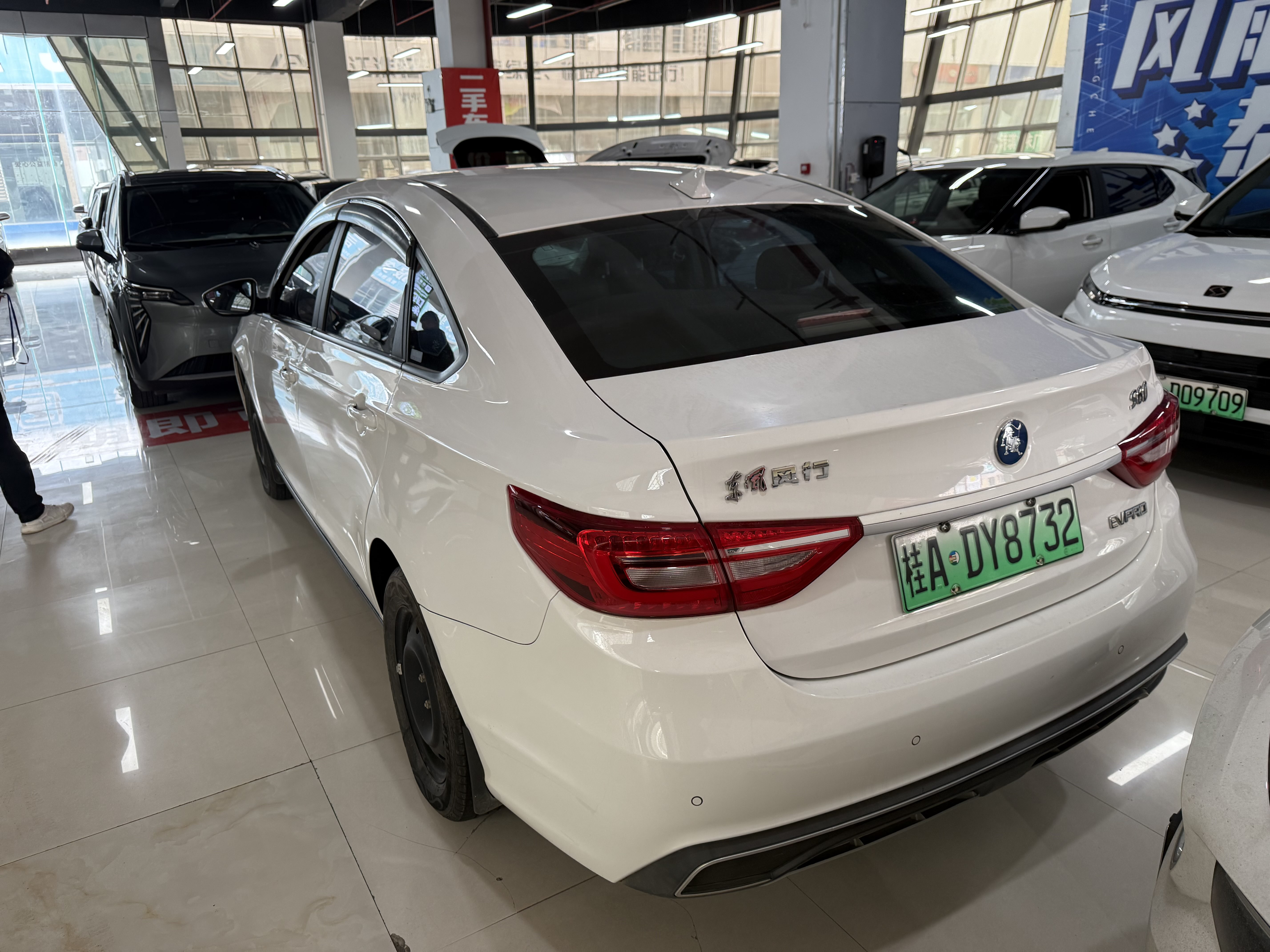 Forthing S60 EV 2023 car image #8