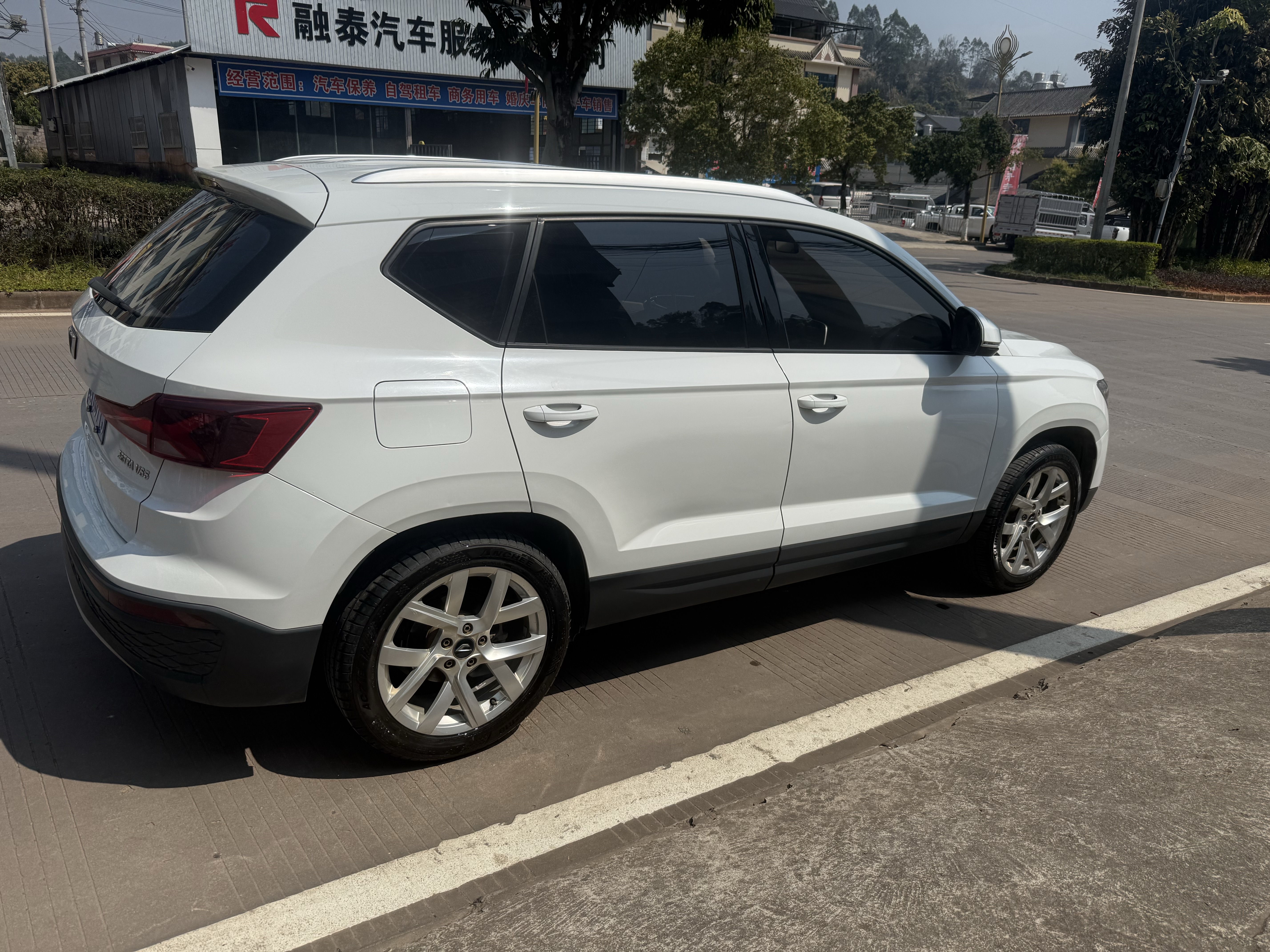 VS5 2023 car image #8