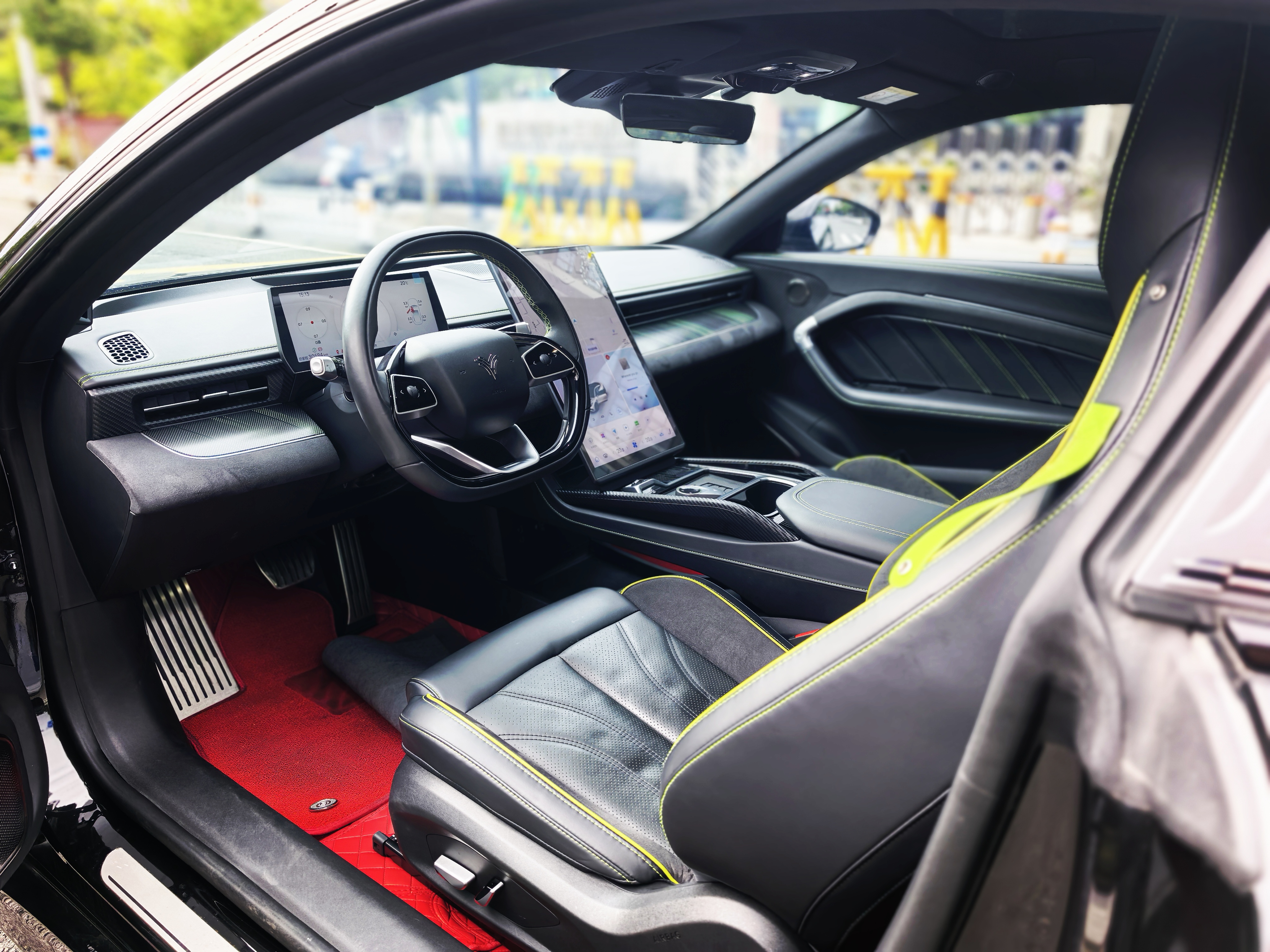 哪吒汽车 哪吒GT 2024 汽车图片 #8