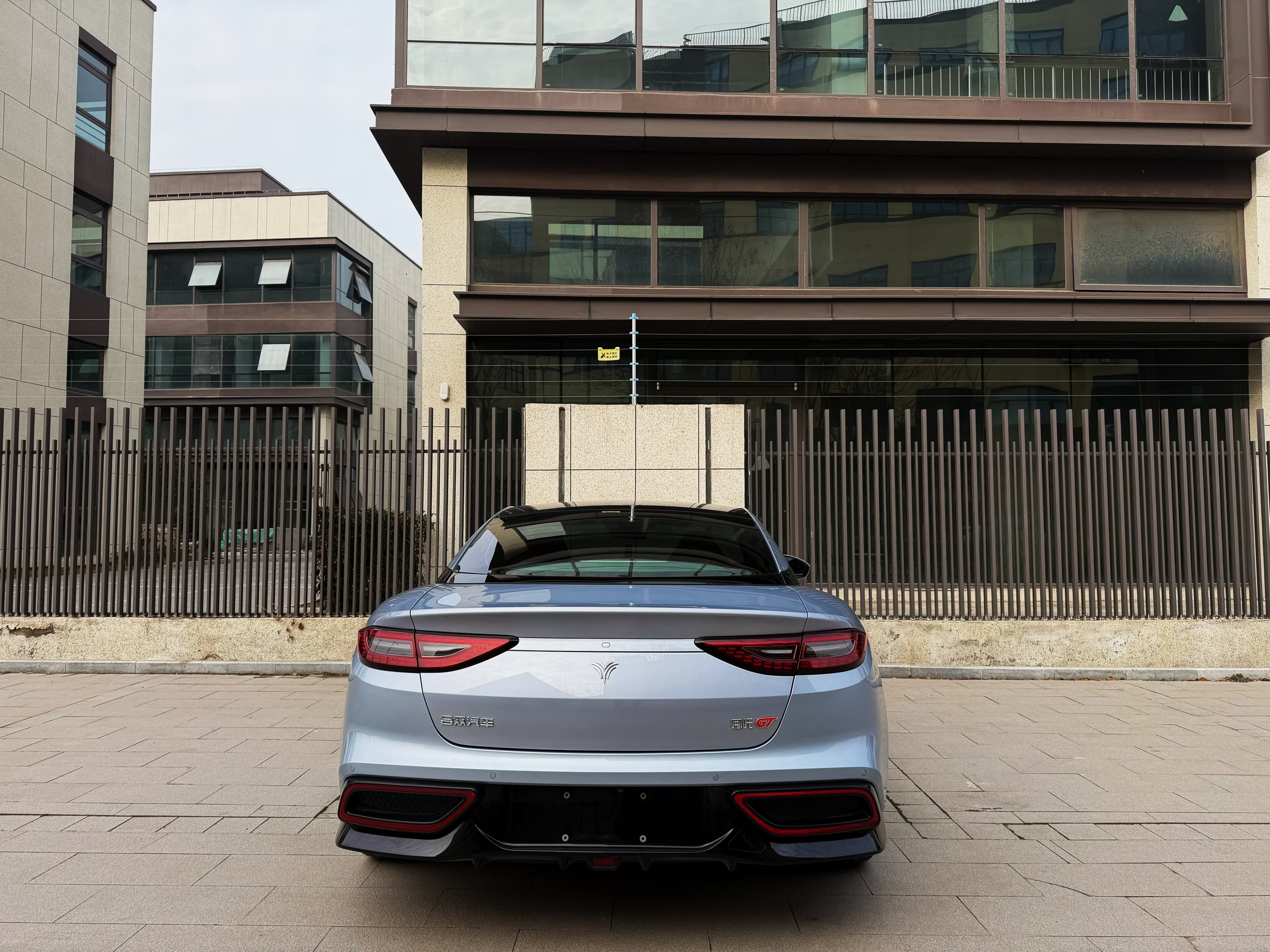 哪吒汽车 哪吒GT 2024 汽车图片 #8