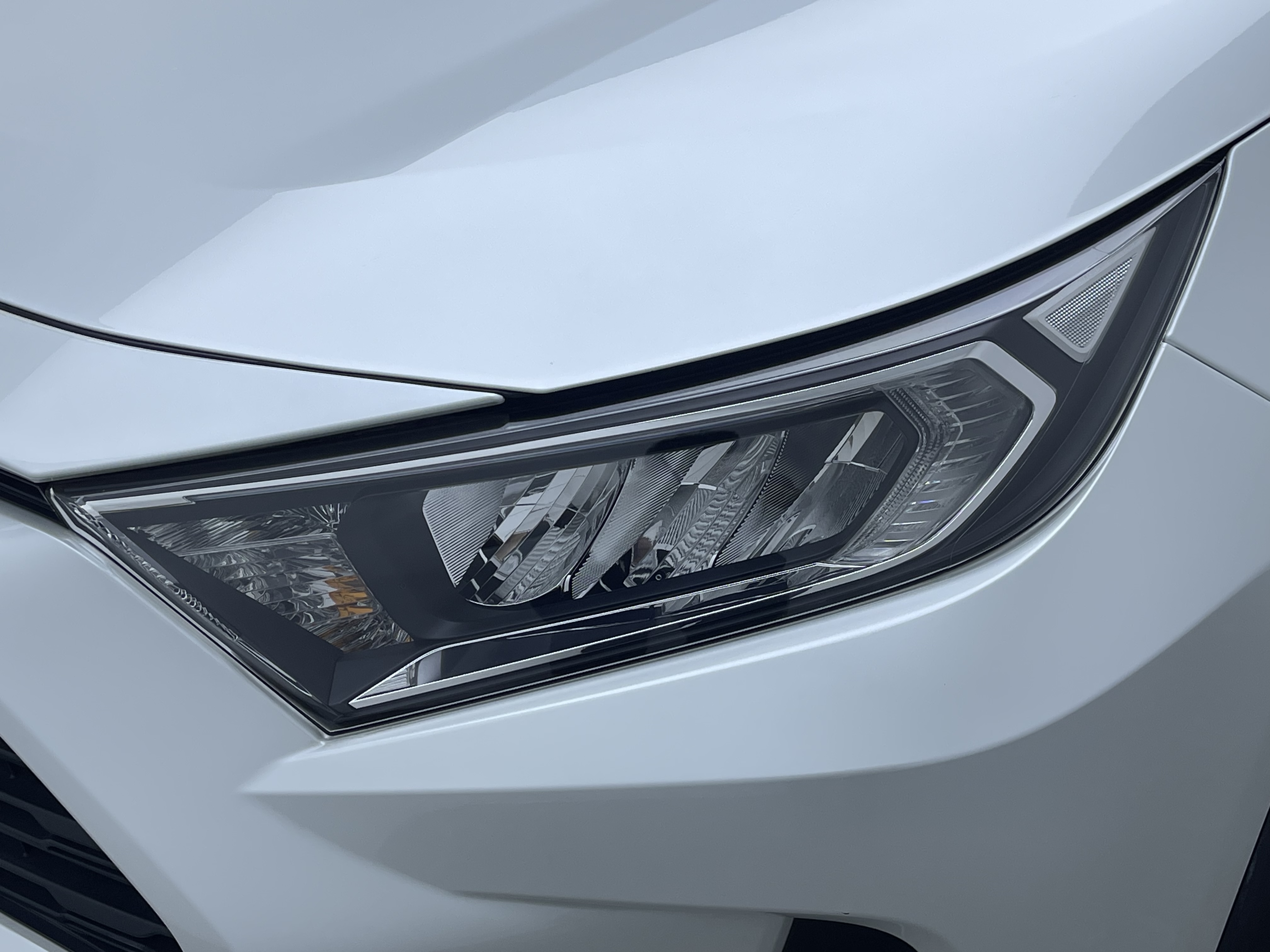 Toyota RAV4 2024 car image #8