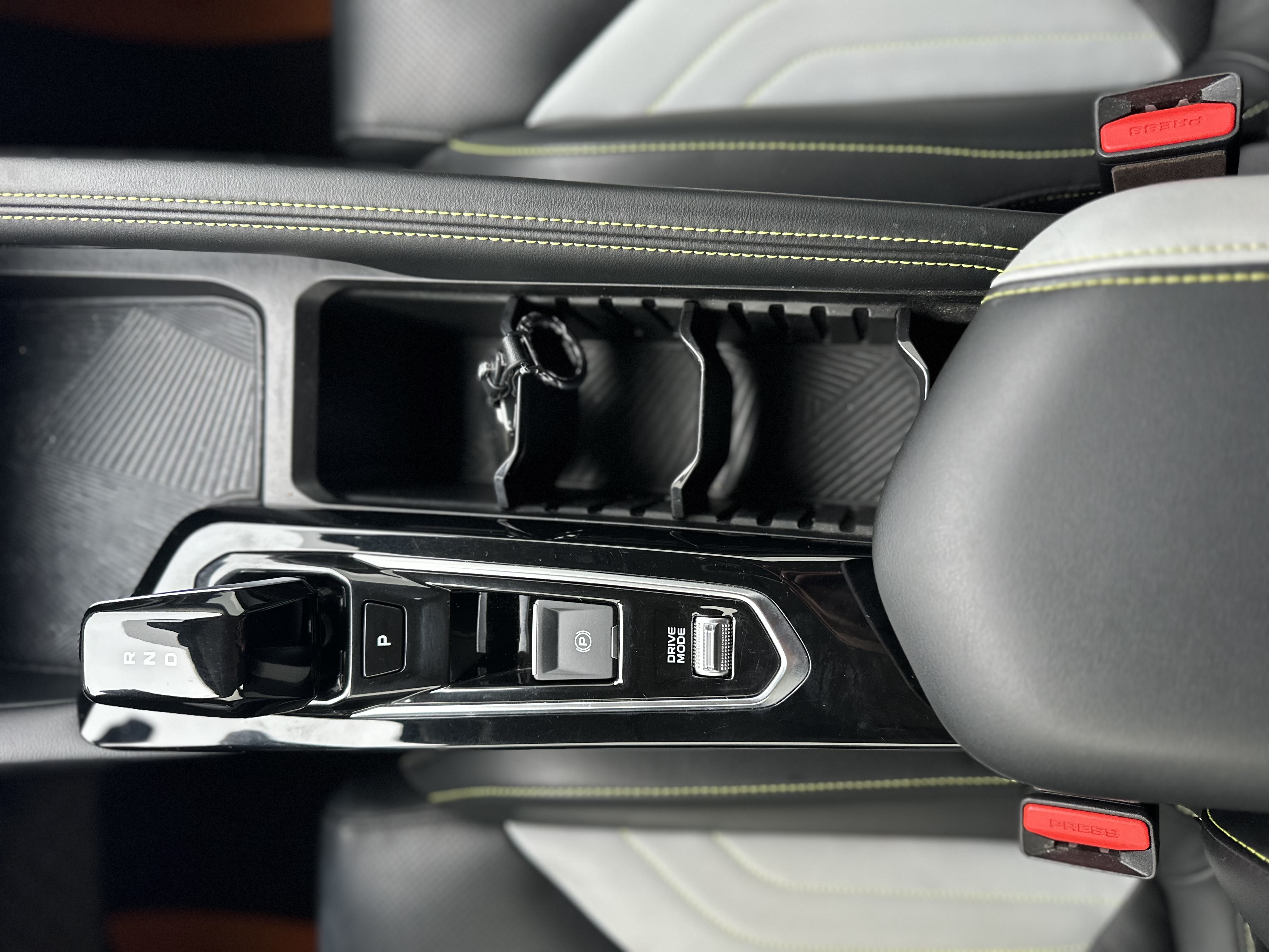 GEELY Coolray 2024 #8 GEELY Coolray 2024 car image #8