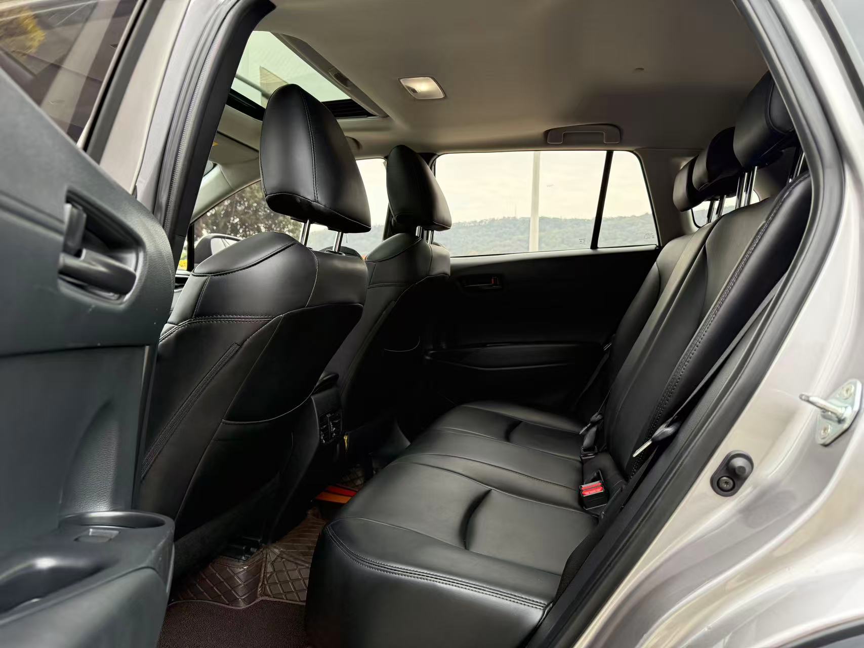 Toyota Corolla Cross 2024 car image #8