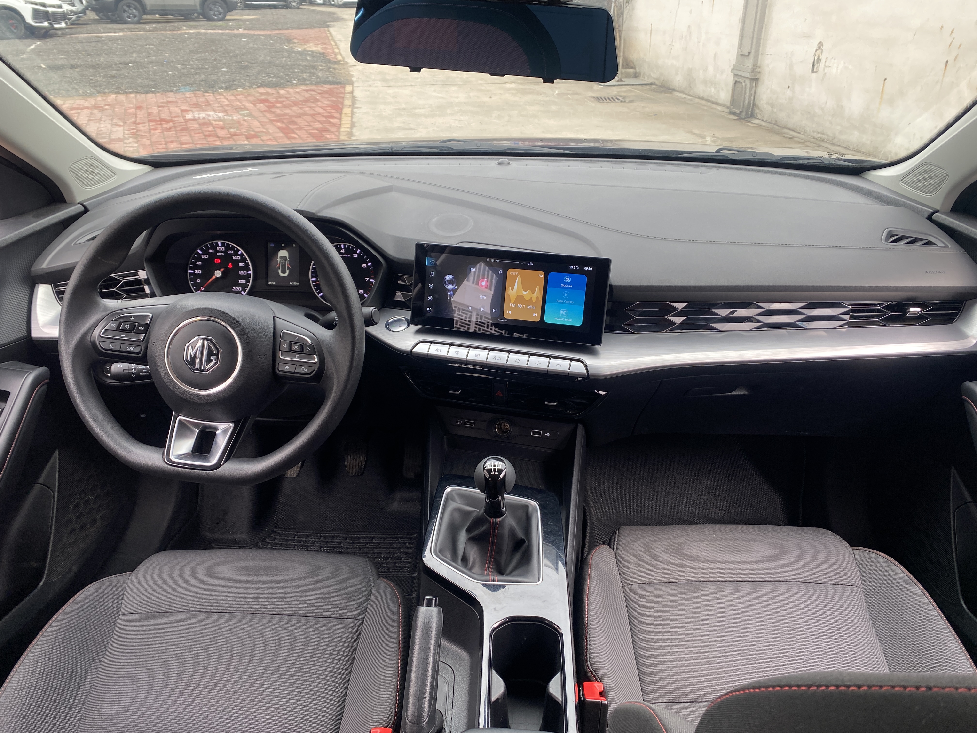5 2024 #8 5 2024 imagen de coche #8