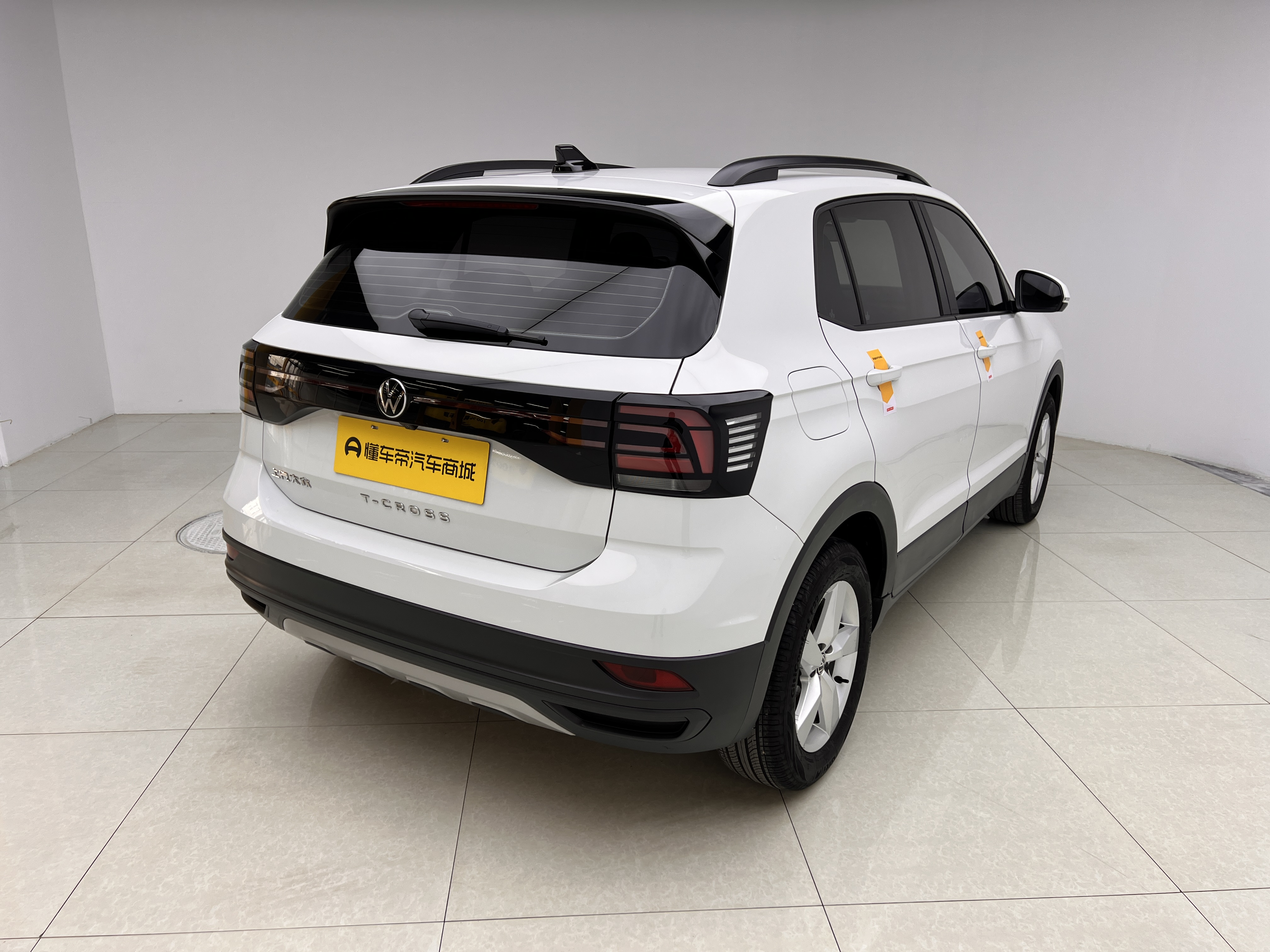 Volkswagen T-Cross 2025 car image #8